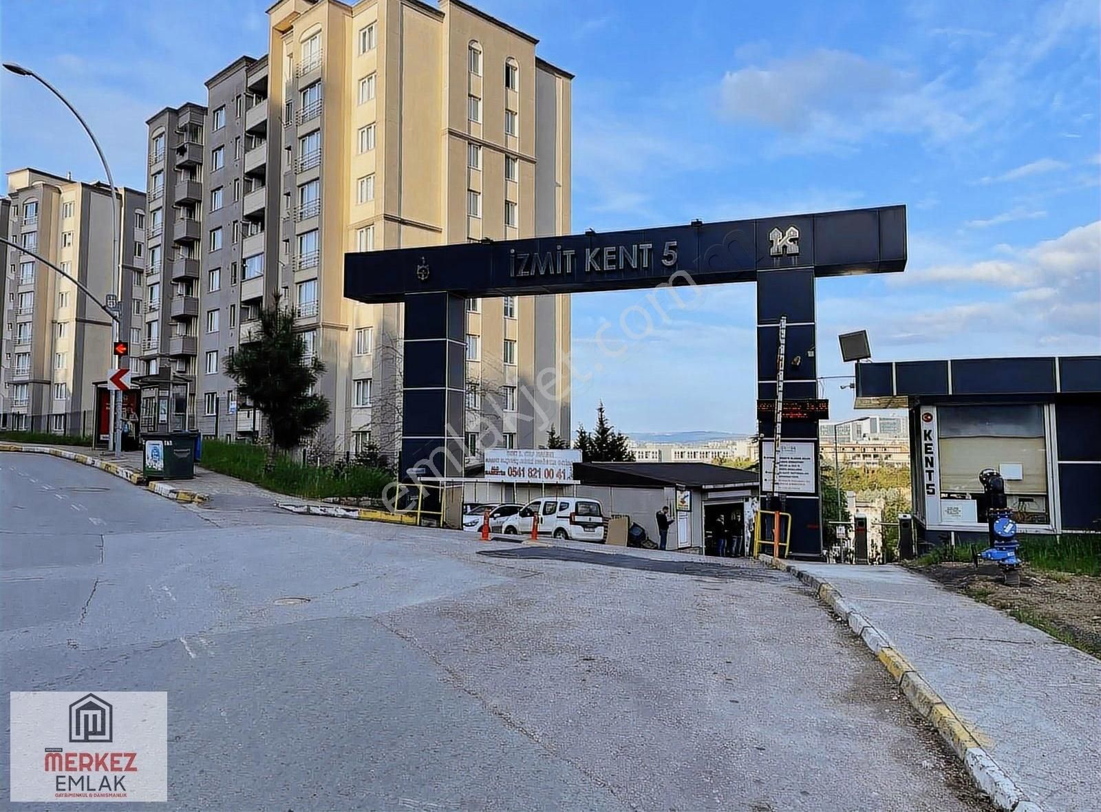 İzmit Kent Konut 5 'te Kiralık 2+1 Daire