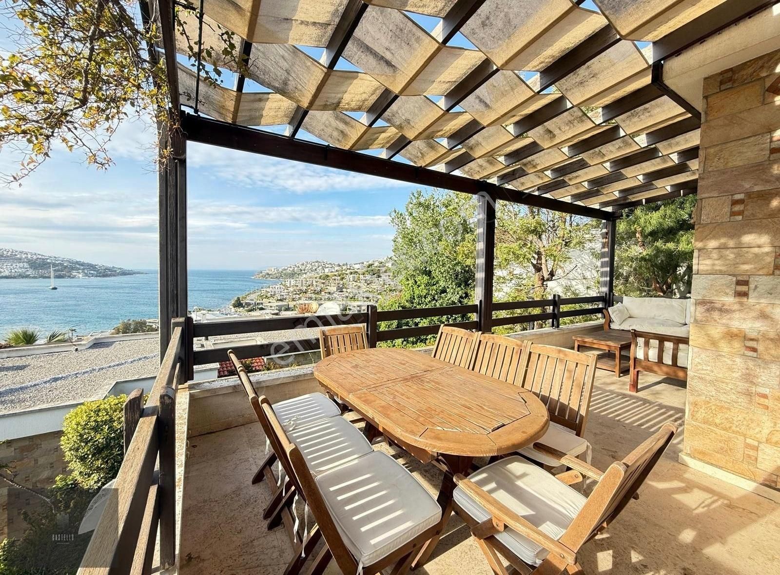 Bodrum Gündoğan'da Deniz Manzaralı Kiralık Villa