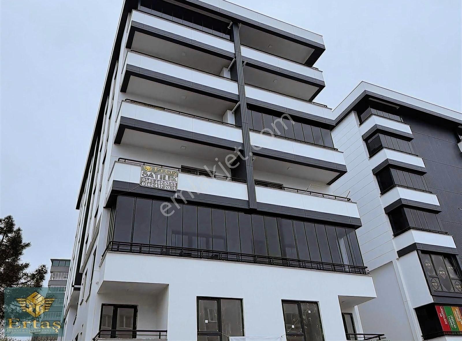 Ertaş'tan Türk-iş'in Göbeğinde Geniş Ultra Lüx Satılık 1+1