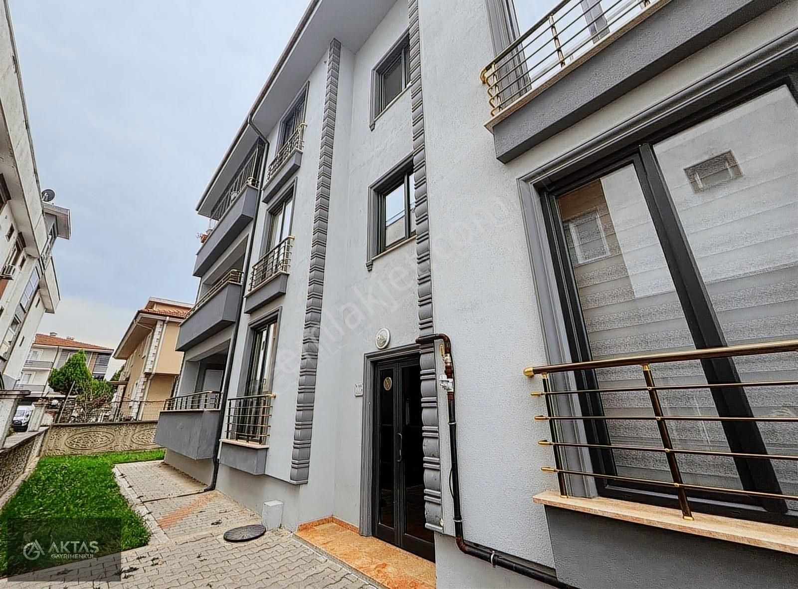 Erenler Mahallesinde Harika 135m2 Geniş Daire