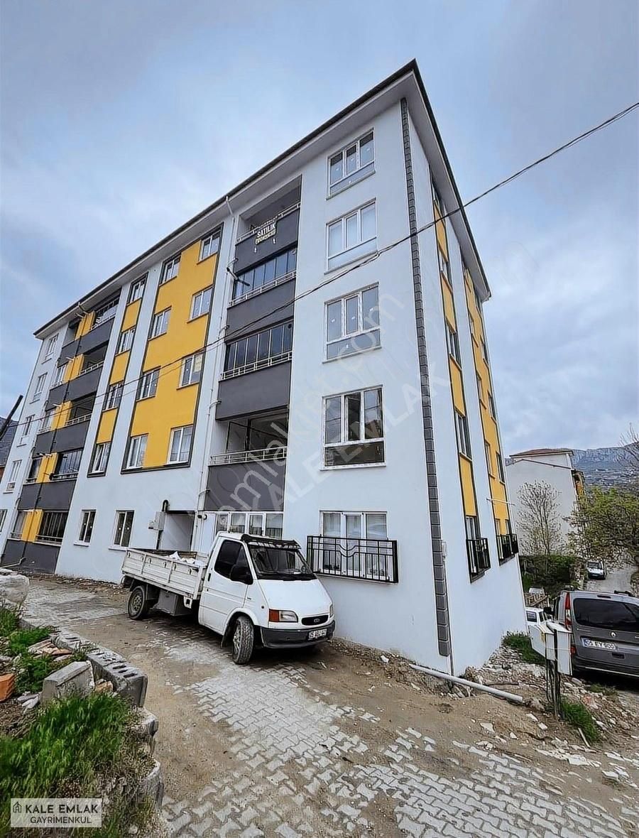 Kale Emlak'tan İhsaniye'de Satılık Sıfır 2+1daire Tapu Masrafsız