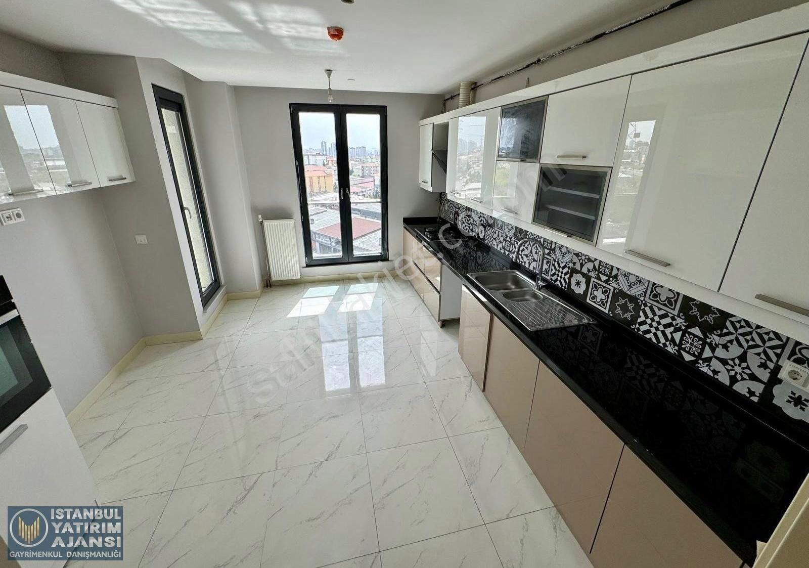 Fırsat-başakşehir Huzzak Elegance Projesinde Ara Kat Boşşş 5,5+1