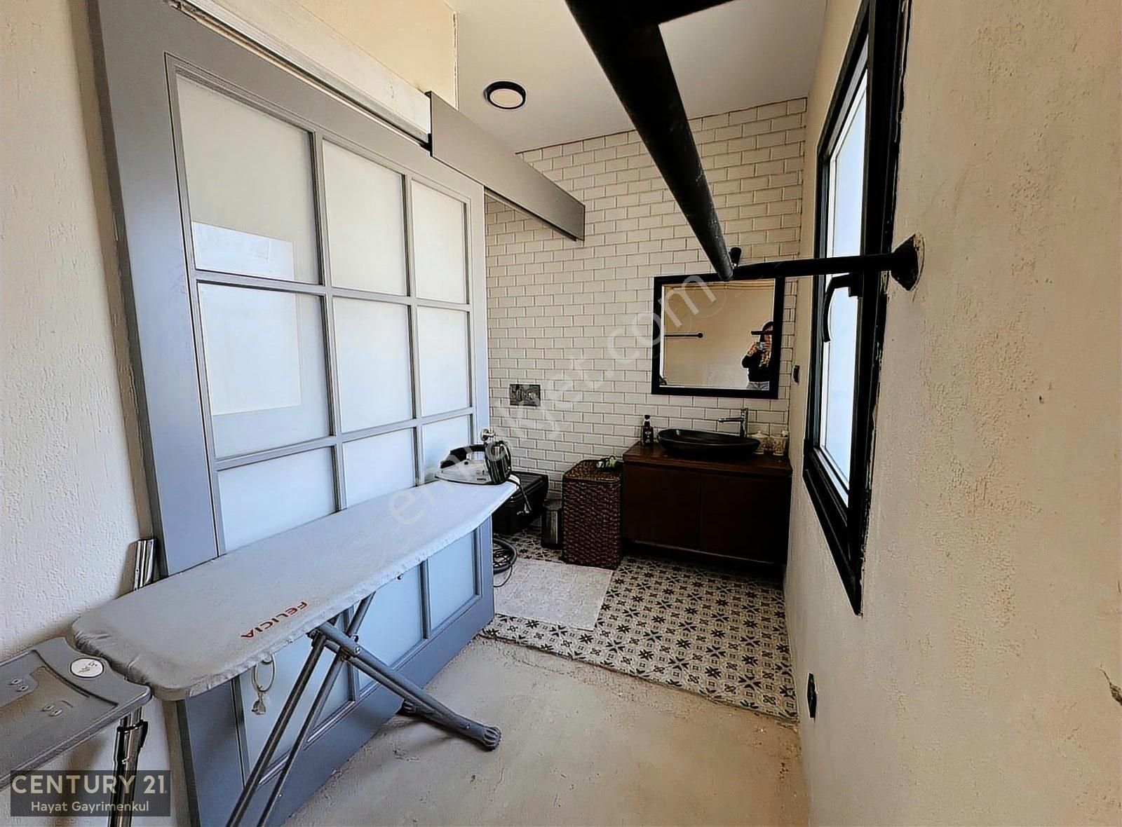 Çeşma Alaçatı'da Kiralık Müstakil Ev