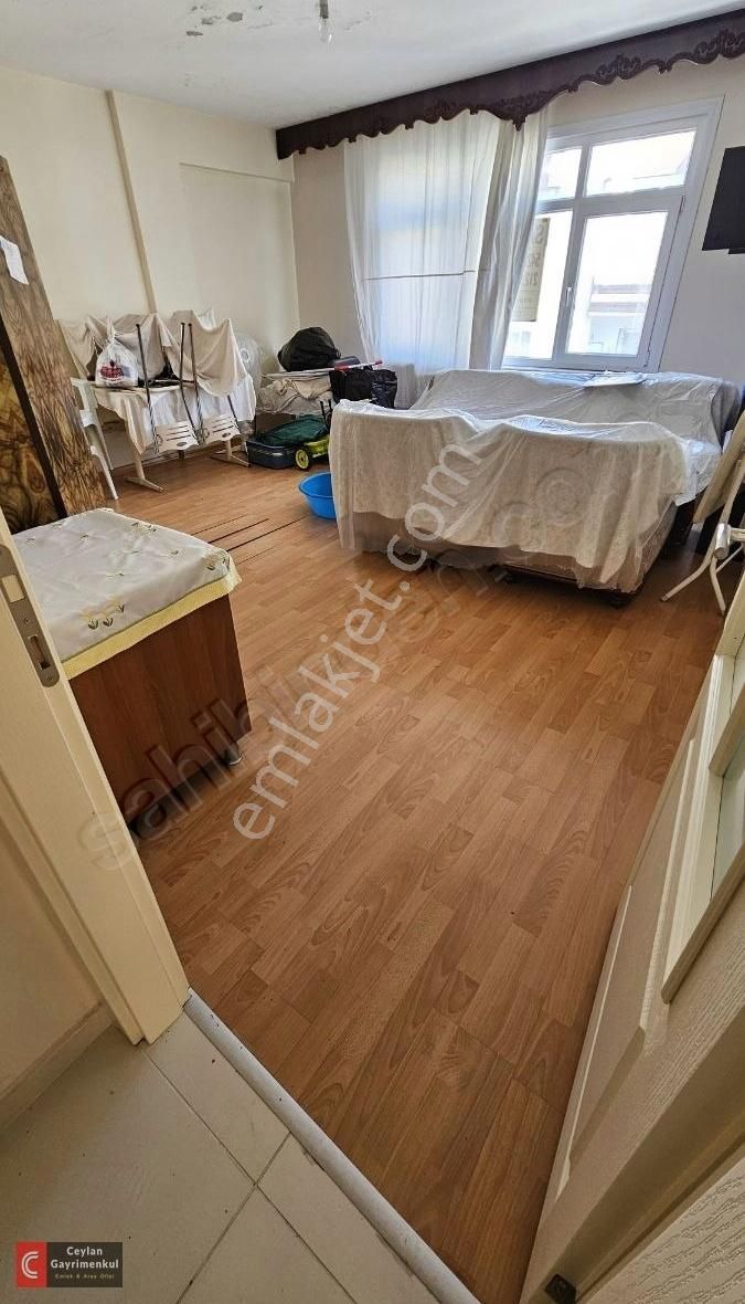 Soğanlı Meydana 150 Metre Cadde Üstü 3+1 Satılık Daire