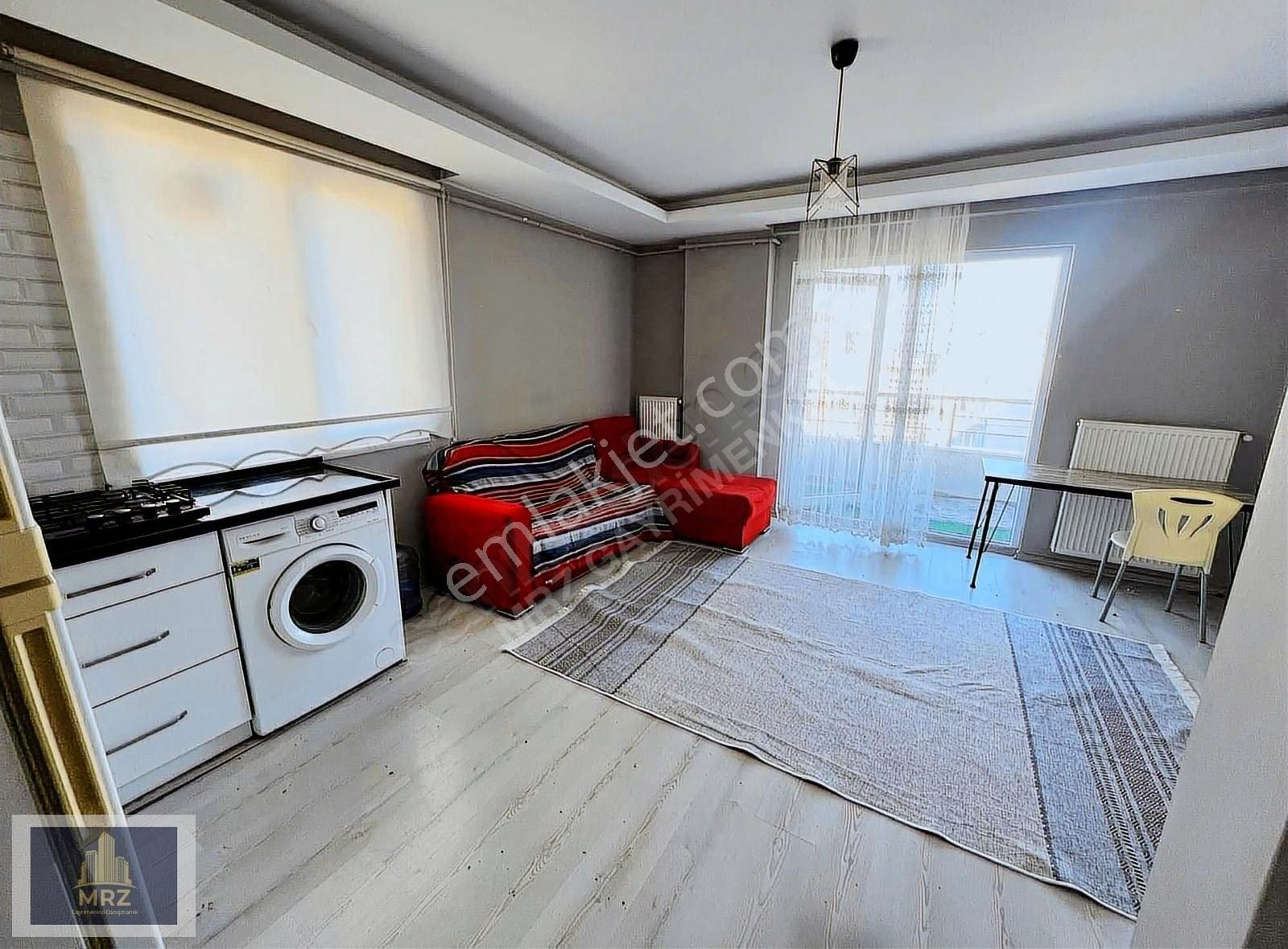 Deka Gayrimenkul'den Satılık Eşyalı Arakat 1+1 Daire