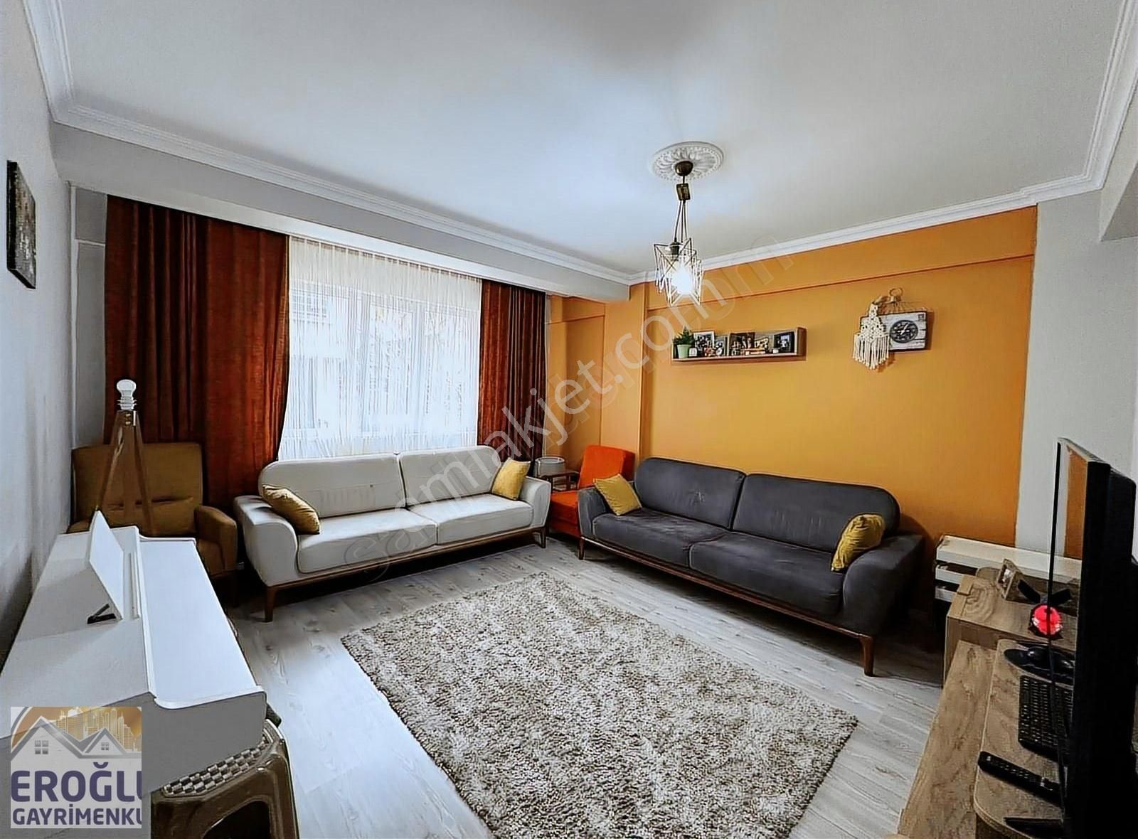 Eroğlu Emlak 2+1 İskânlı Köşe Daire