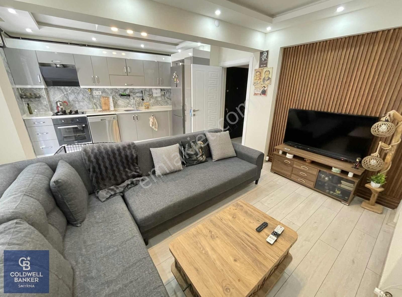 Üçyol Kılıç Reis Mh. 2+1 Eşyalı Satılık Daire
