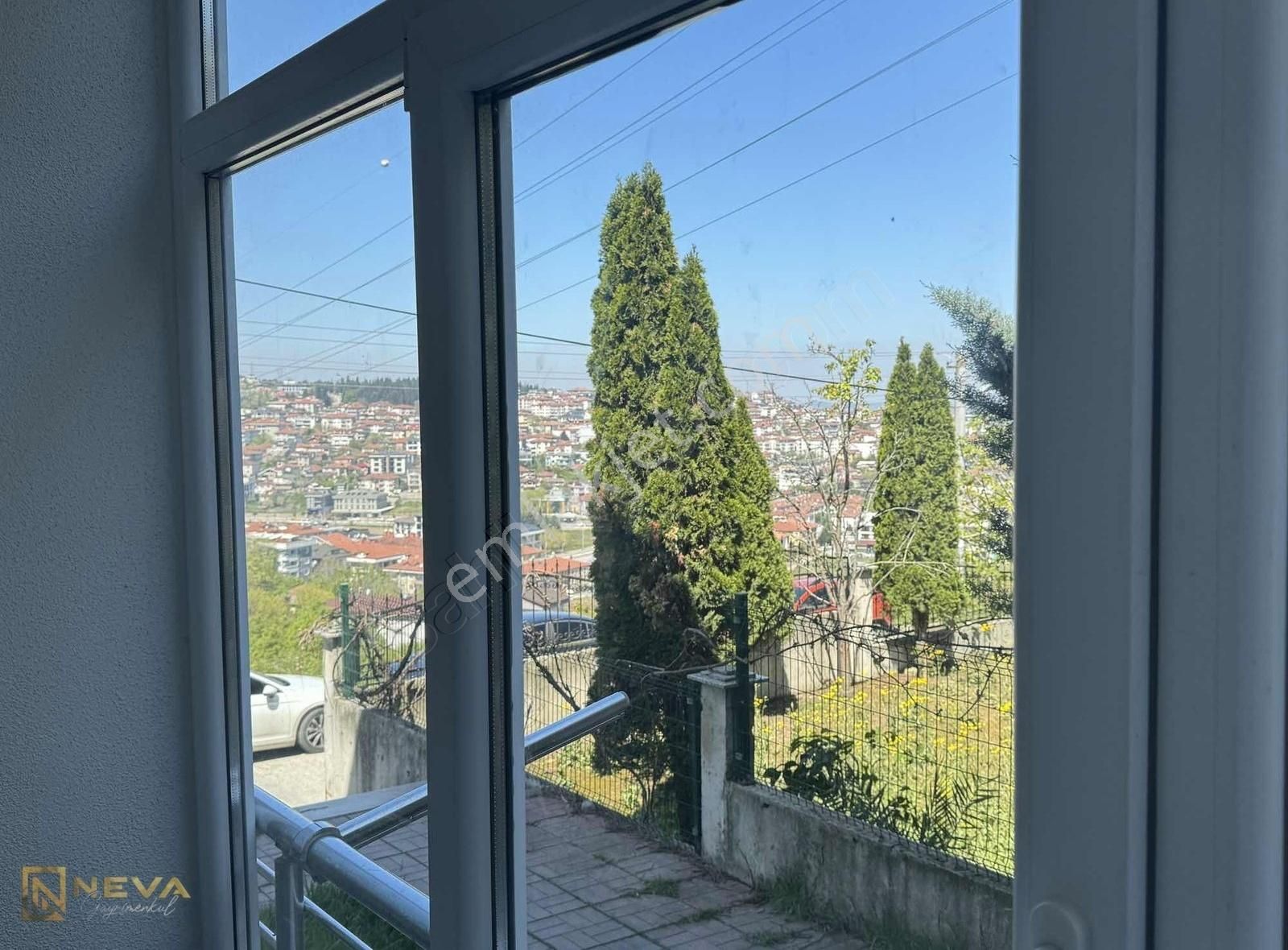 Serdivan Kemalpaşa Mah. Satılık 2+1 Eşyalı Daire