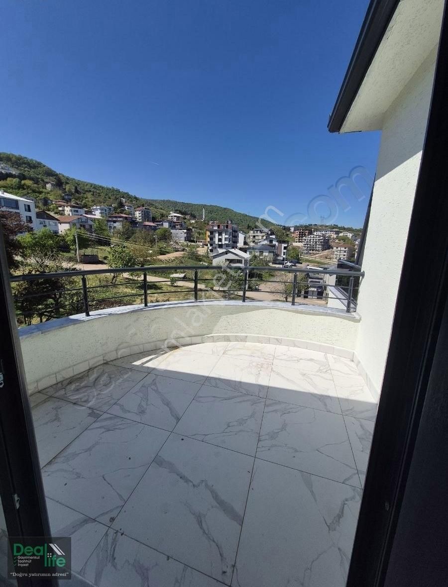 Deallife'dan Yuvacı Merkez De 4+1 Dubleks Daire