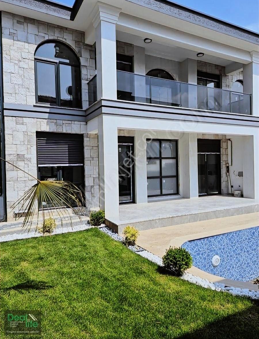 Deallife'dan Mustakıl Vila