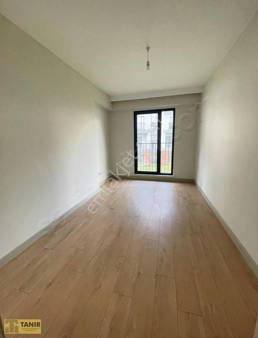 Emlak Konut Vadi Evleri 1. Etap 4+1 Kiralık Daire