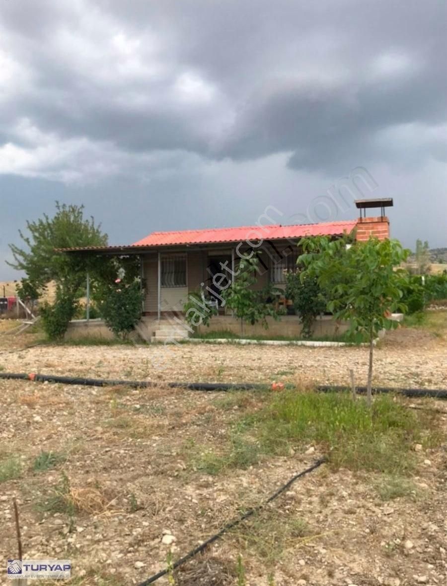 Burdur Kemer 'de Satılık Tarla