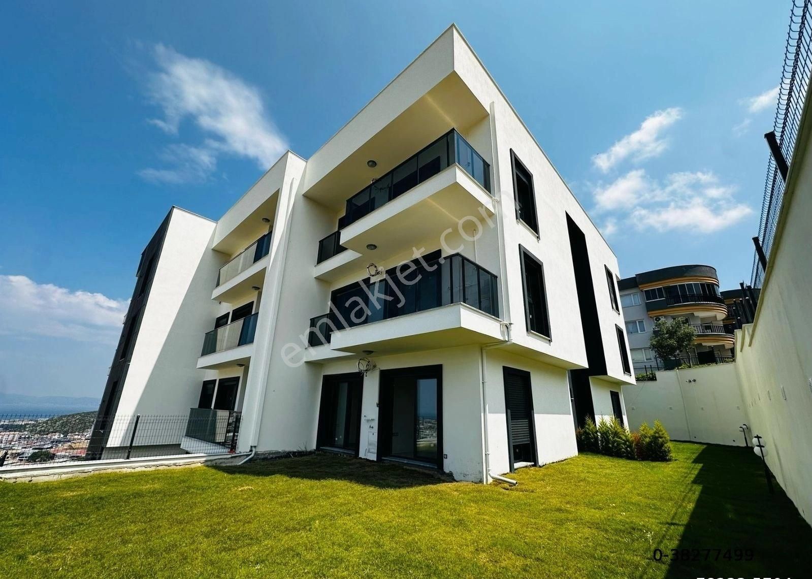 Panaromık Manzara-güvenlık-otopark-havuz-yerden Isıtma-80 M2 Özel Bahçeli-ultra Lüx-1+1