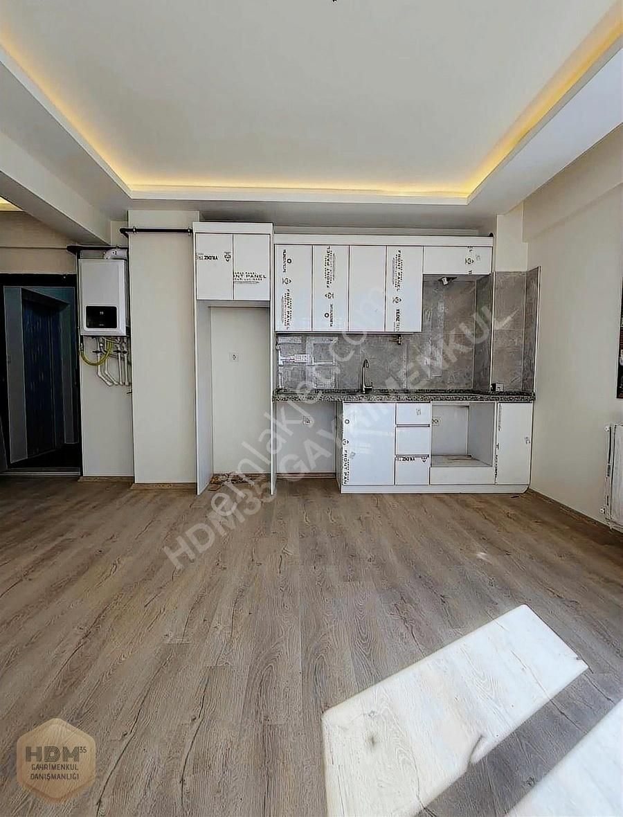 Hdm35'den İzban Yakını Sıfır Lüks Balkonlu Geniş 1+1