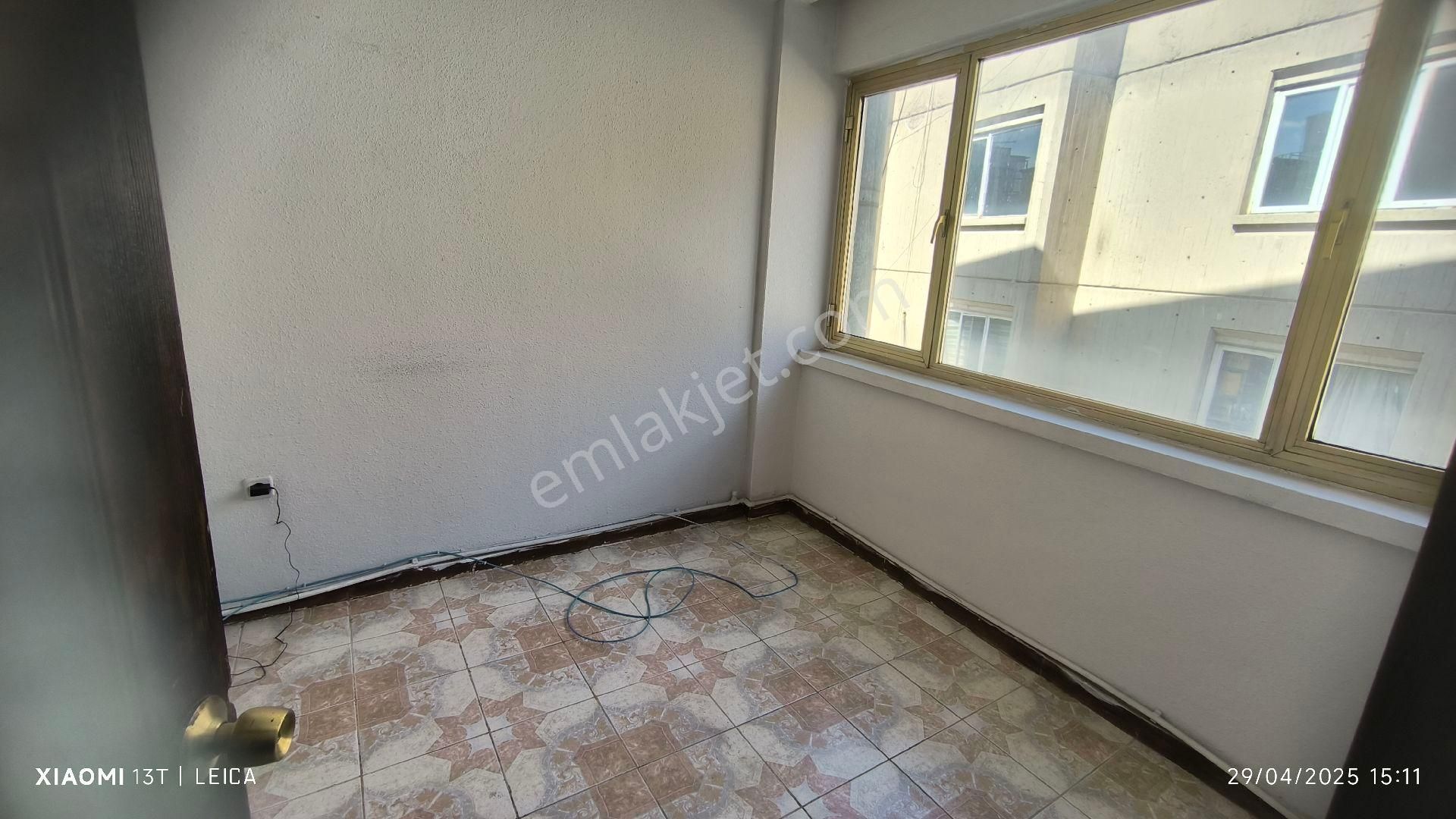 Ulus Rüzgarlı'da Ara Katta Kiralık Ofis