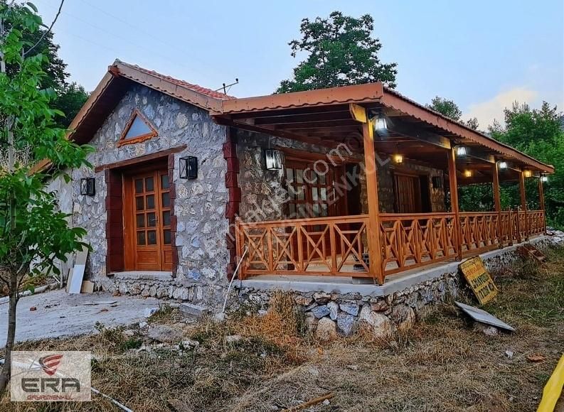 Era'dan Muhtesem Taş Ev (2000 M2 Bahce İçinde ) Merkeze 15 Km - Görsel 6