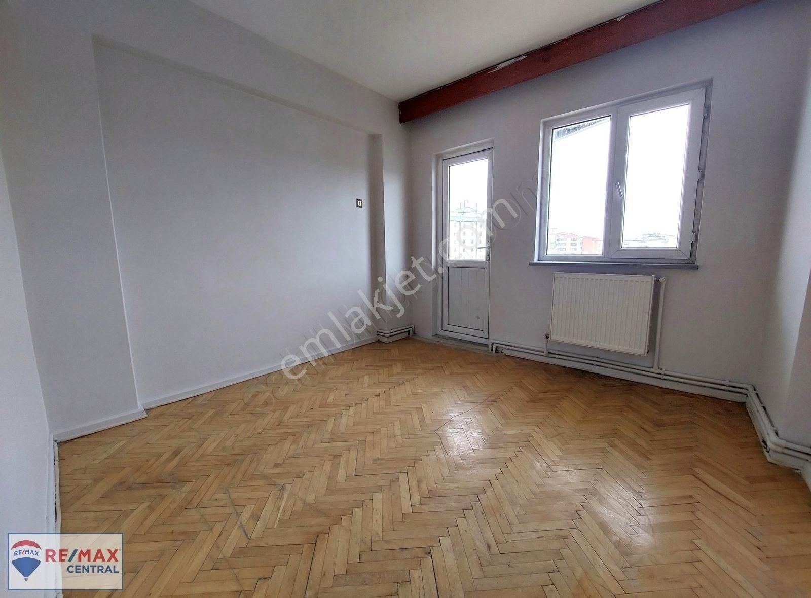 Remax Central'dan Örtülüpınar Mahallesinde 2+1 Kiralık Daire