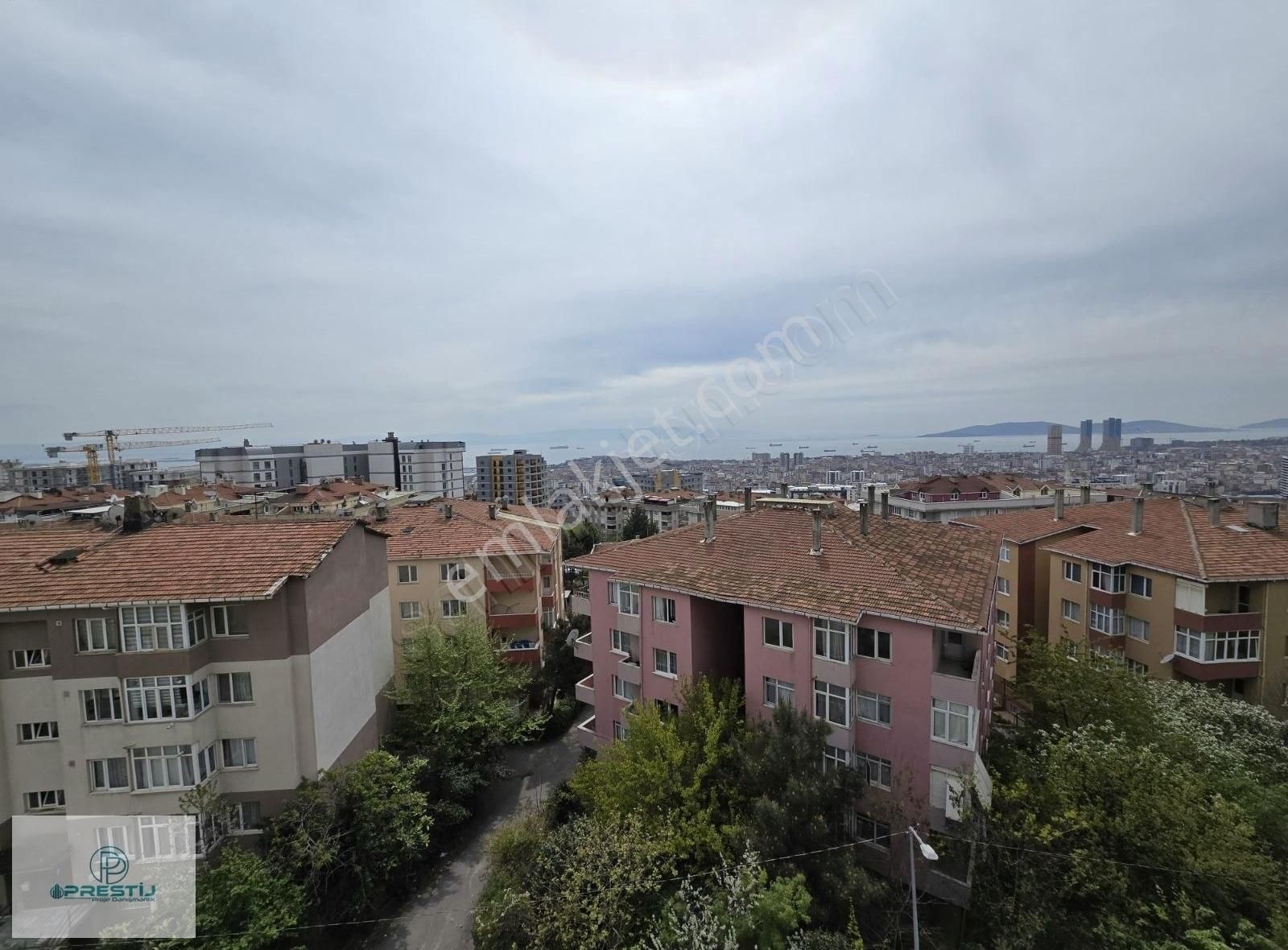 Pendik Çınardere Mahallesi Kiralık Sıfır Deniz Manzaralı 2+1