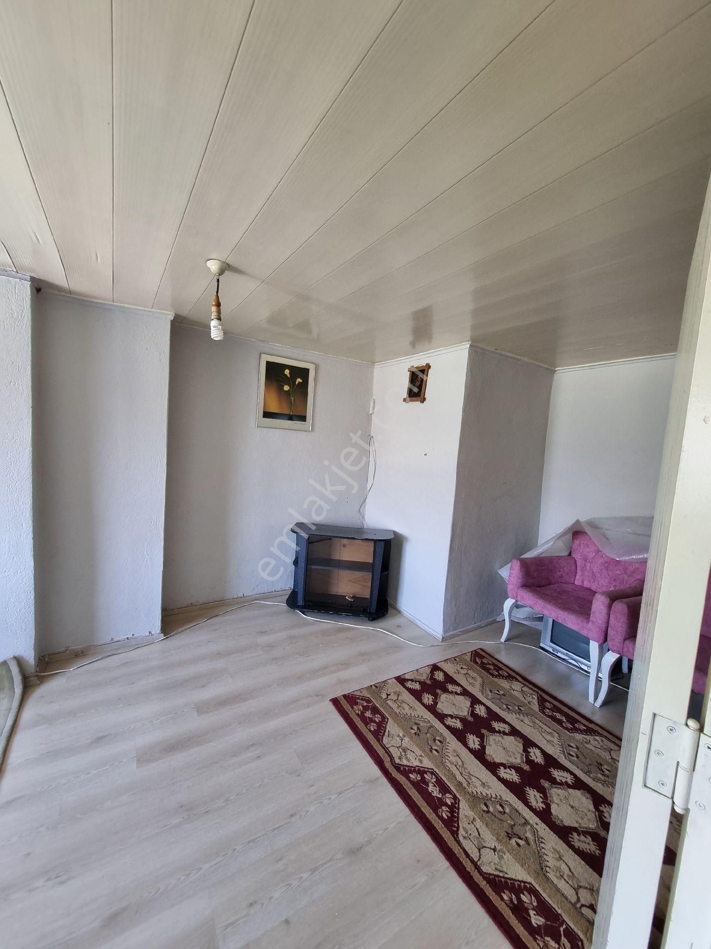 1+1 Buca Koop Mahallesinde Kiralık - Görsel 6