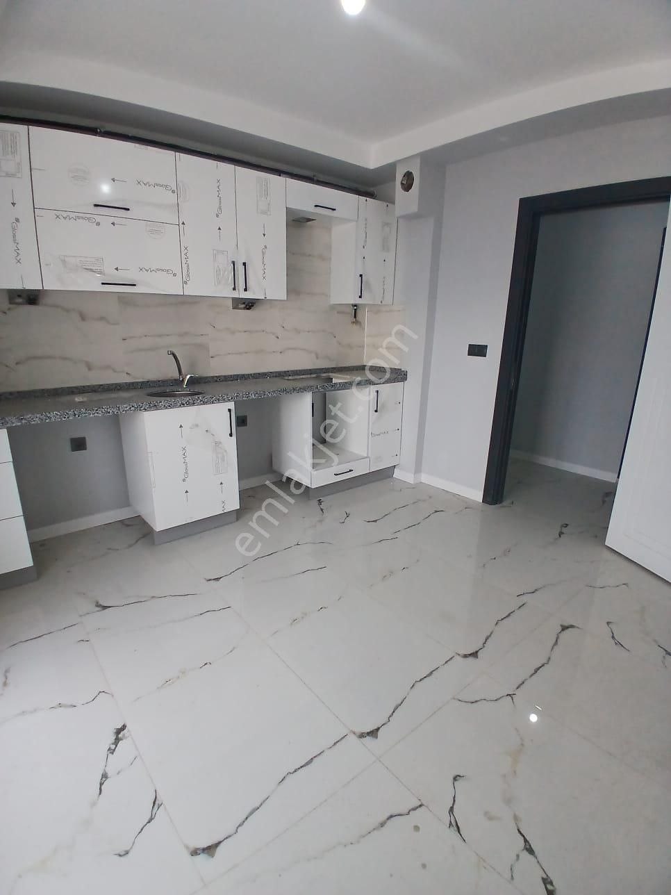 Batıkent Mahallesinde 2+1 Satılık Daire