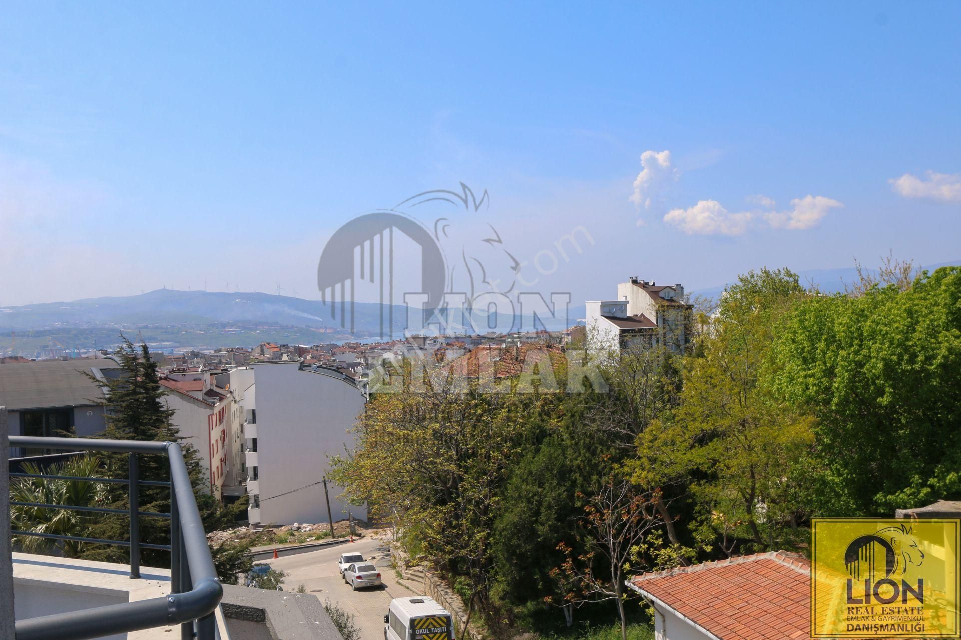 Bandırma İhsaniye'de Şehir Ve Deniz Manzaralı Satılık 3+1 Daire