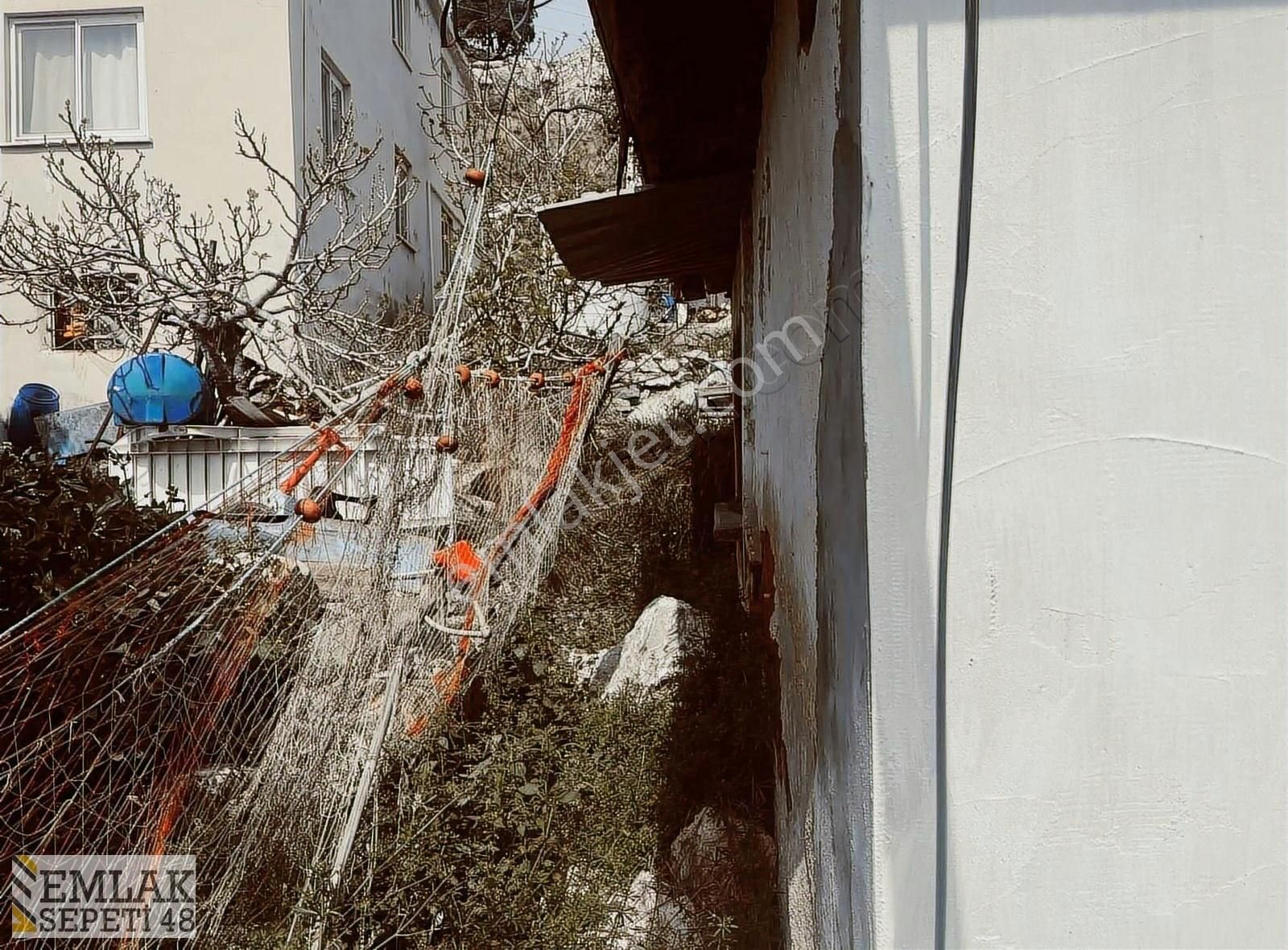 Satılık Eski Ev Arsası - Görsel 2