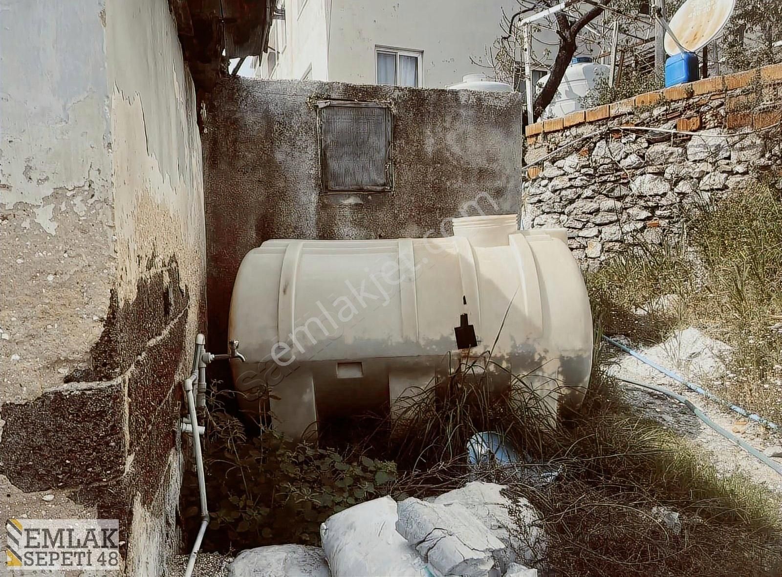 Satılık Eski Ev Arsası - Görsel 9