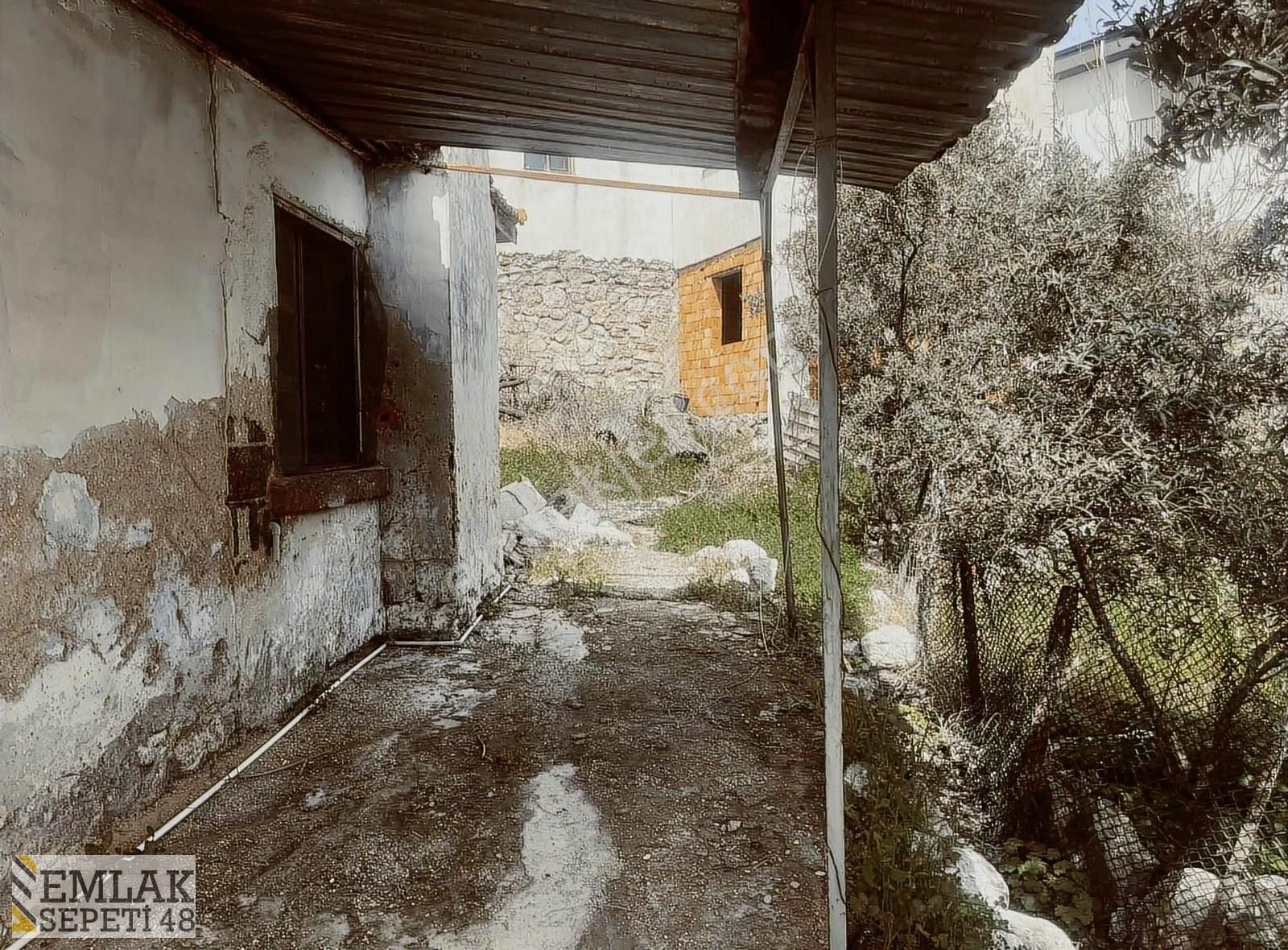 Satılık Eski Ev Arsası - Görsel 14