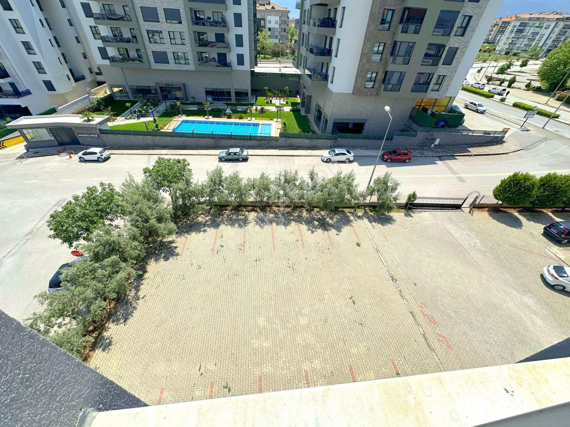 Şengül Gayrimenkul'den Yenişafak Rehatlar Yanı Satılık 2+1 Daire