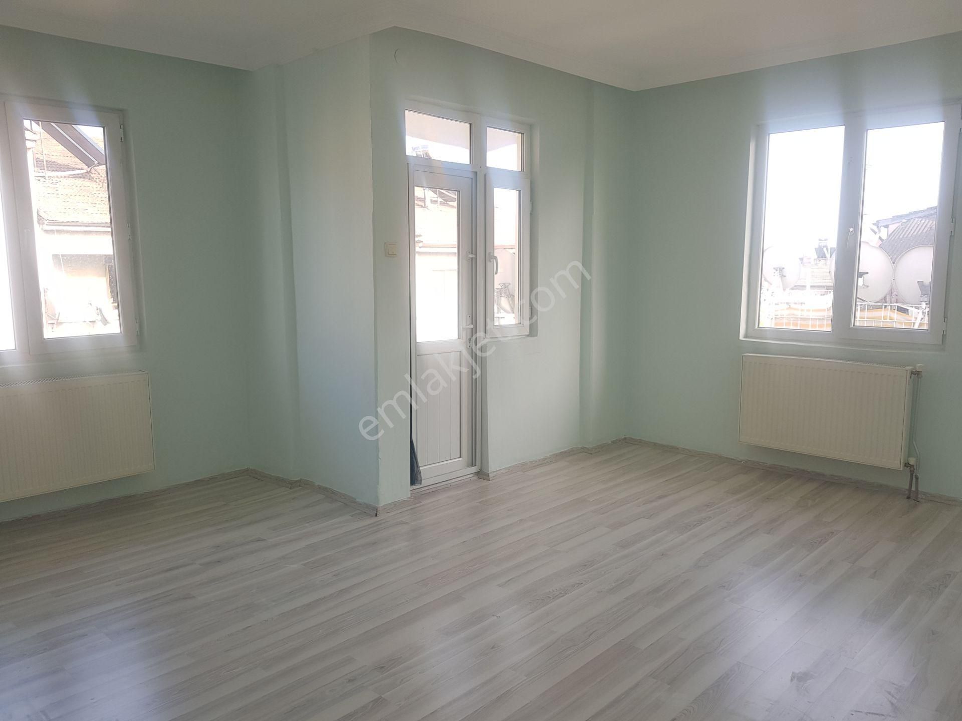 Elazığ Çarşı Merkezi Rızaiye Mah Hastane Cd Kiralık 3+1 Yapılı Daire