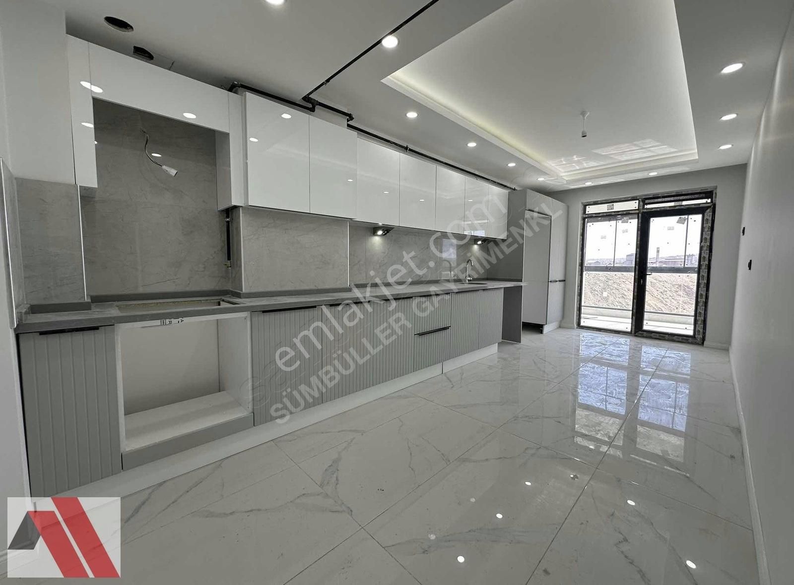 Sümbüller'den Doğa Şehir Manzaralı Emsalsiz 150m2 3+1 Özel Daire