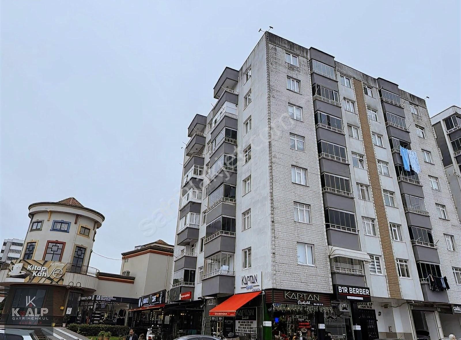 Daireye Değil Konumuna Bak!avm Yanında Satılık 3+1 Daire