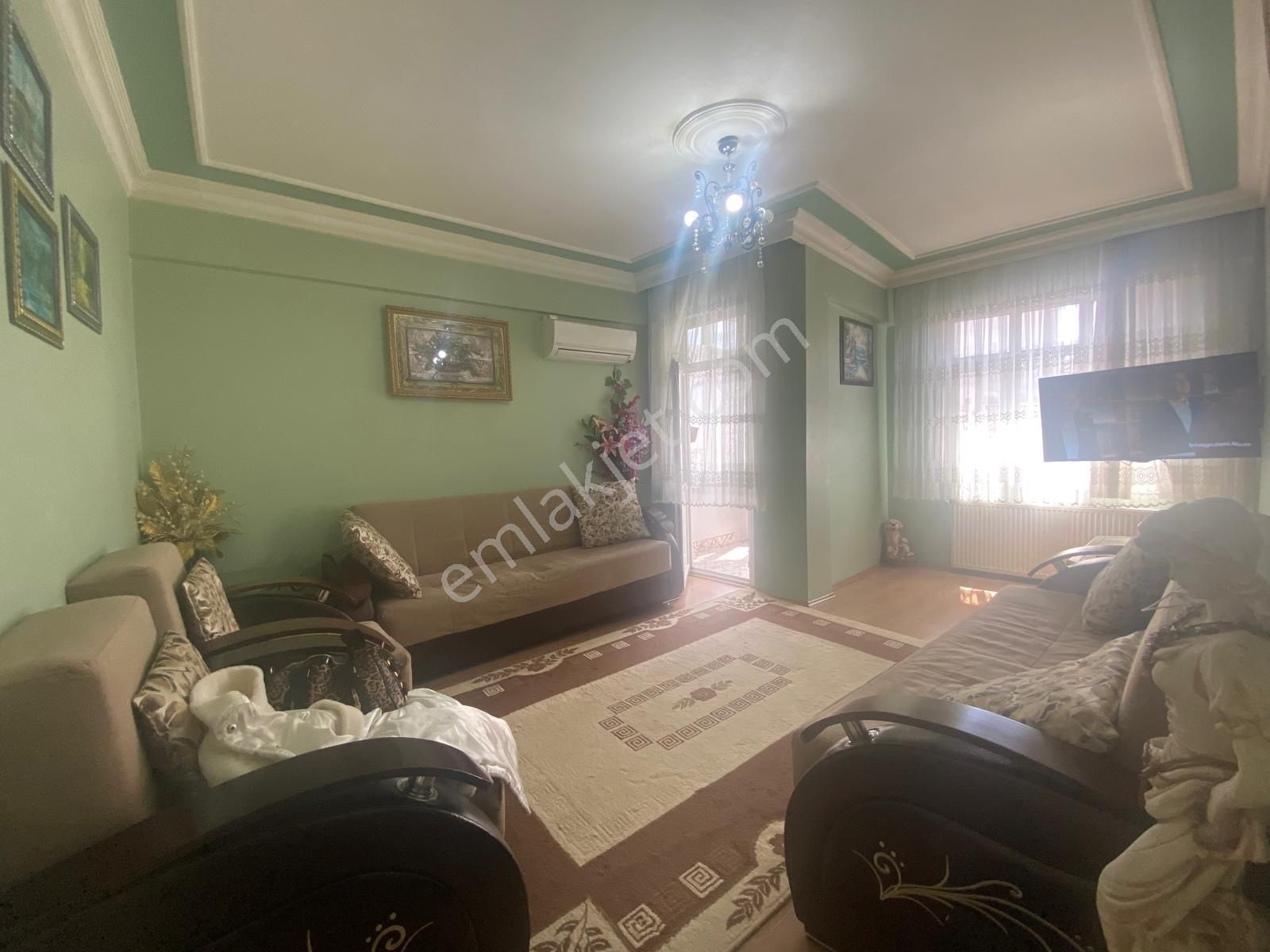 İstanbul House'dan Bahçelievler'de 2+1 Eşyalı 90m2 Ara Kat Daire