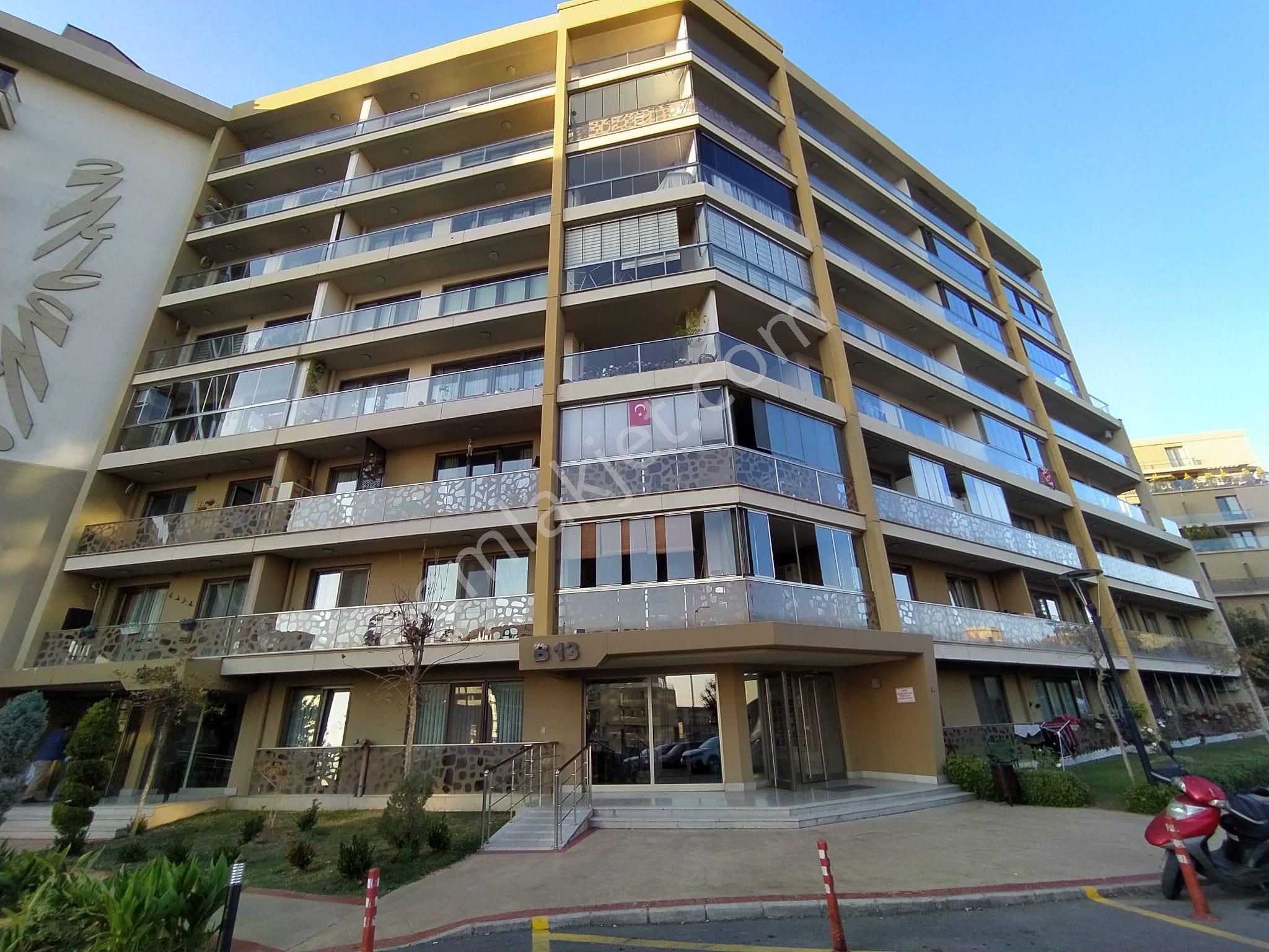 Tuzla Evora Çift Cephe, Çift Balkon, Ebeveyn Banyolu Geniş 3+1 Kiralık Daire