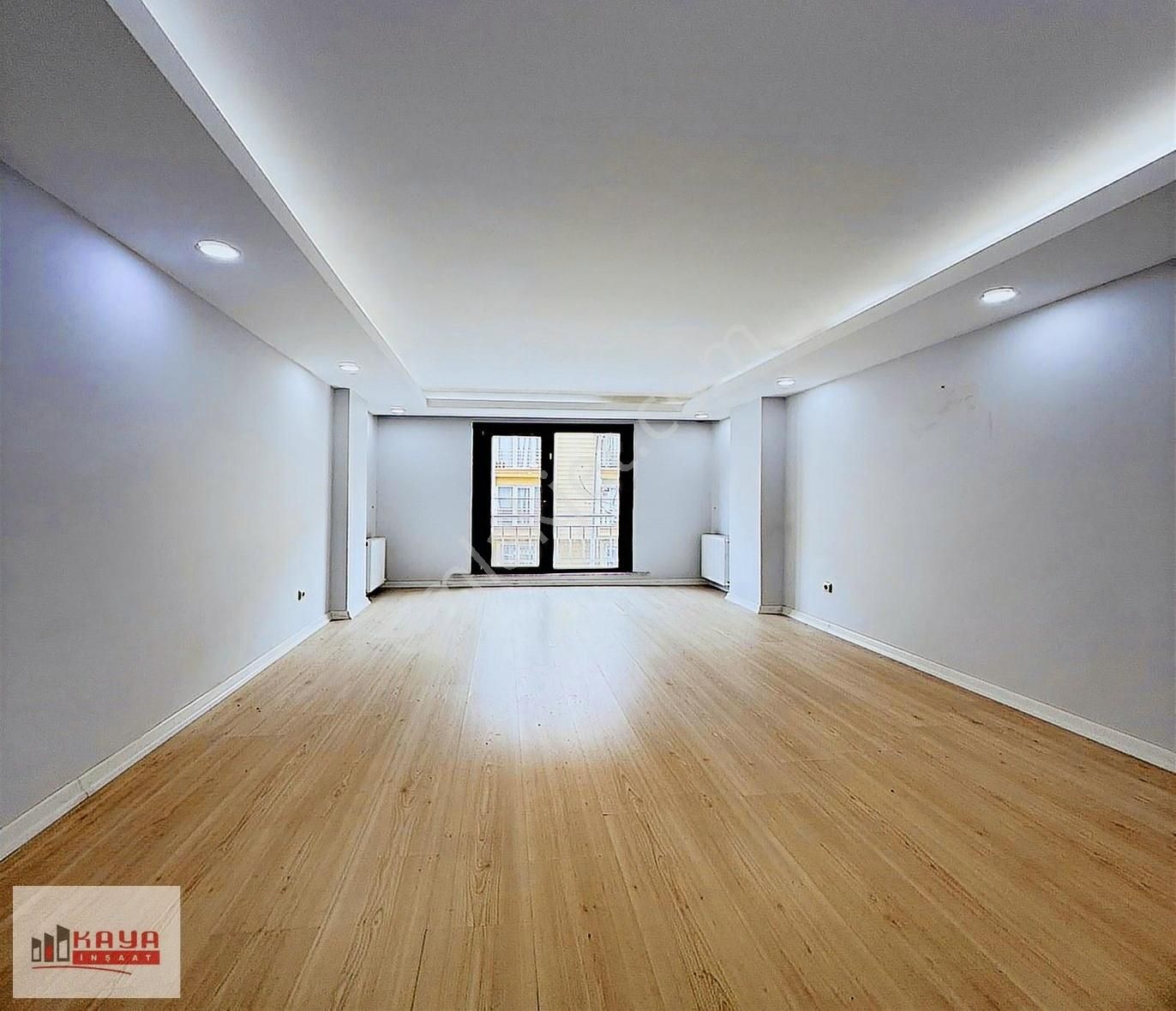 Marmara Park Avm Arkasında Acil Satılık 2+1 Arakat Daire.