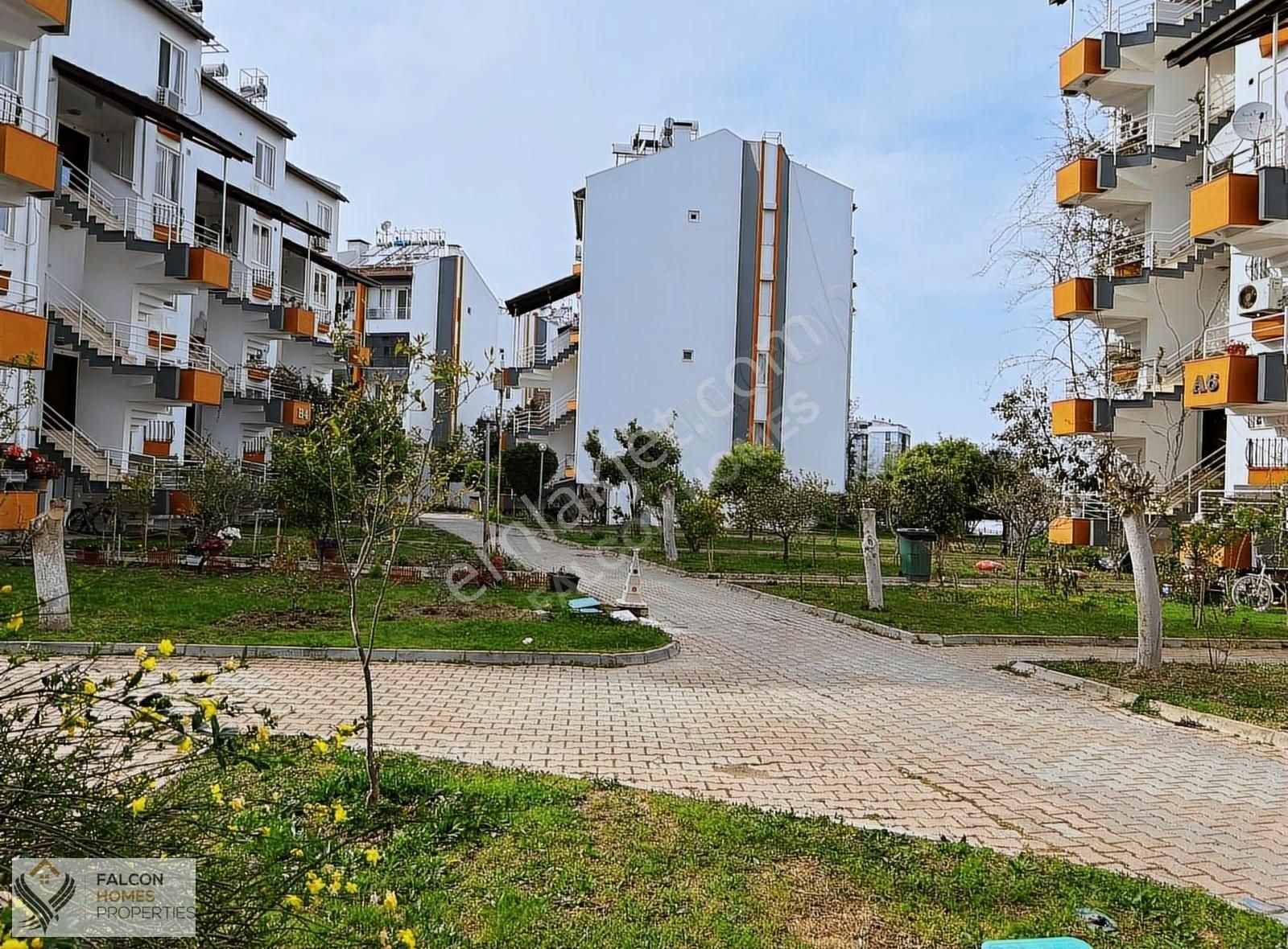 Oteller Bölgesinde Cihantur St.de Kiralık Eşyalı Dublex 2+1