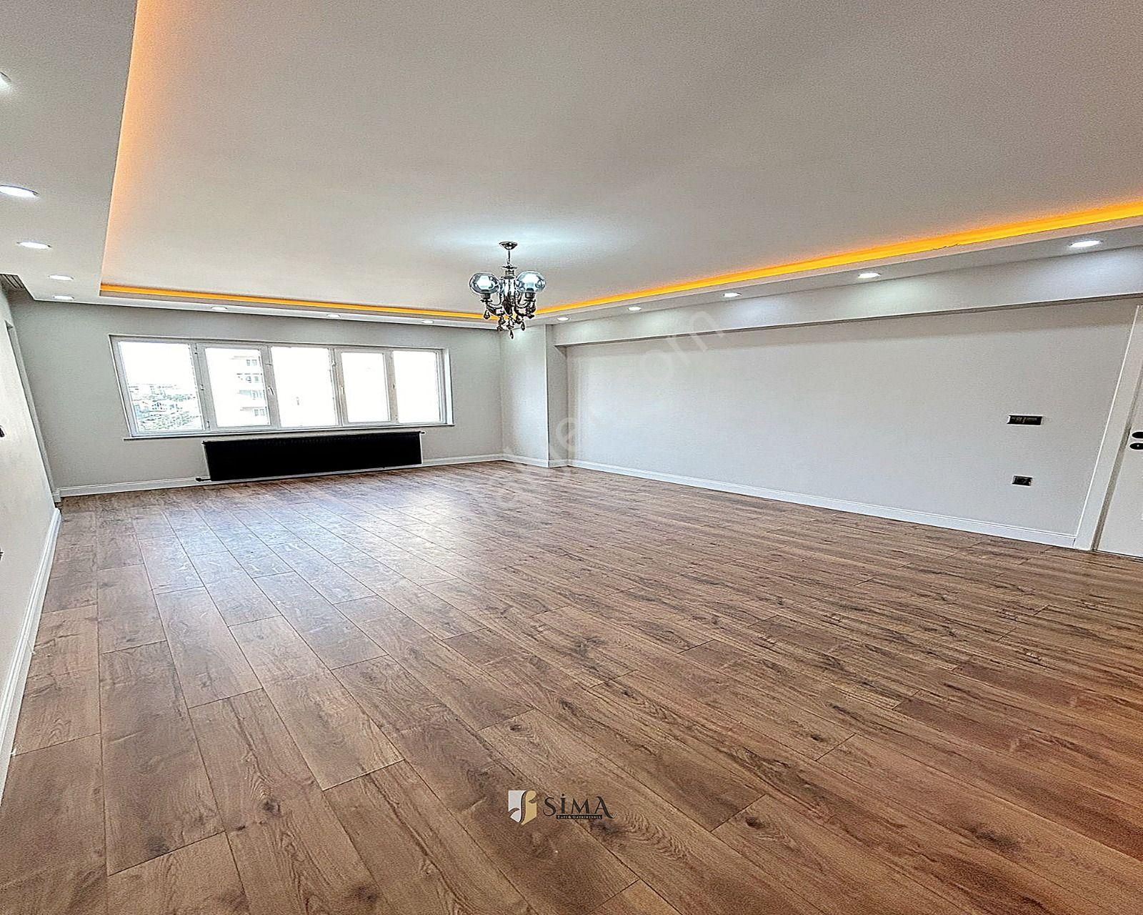 Sima Yapı'dan Geniş Ailelere Özel Cadde Üzerinde 3+1 Satılık Daire
