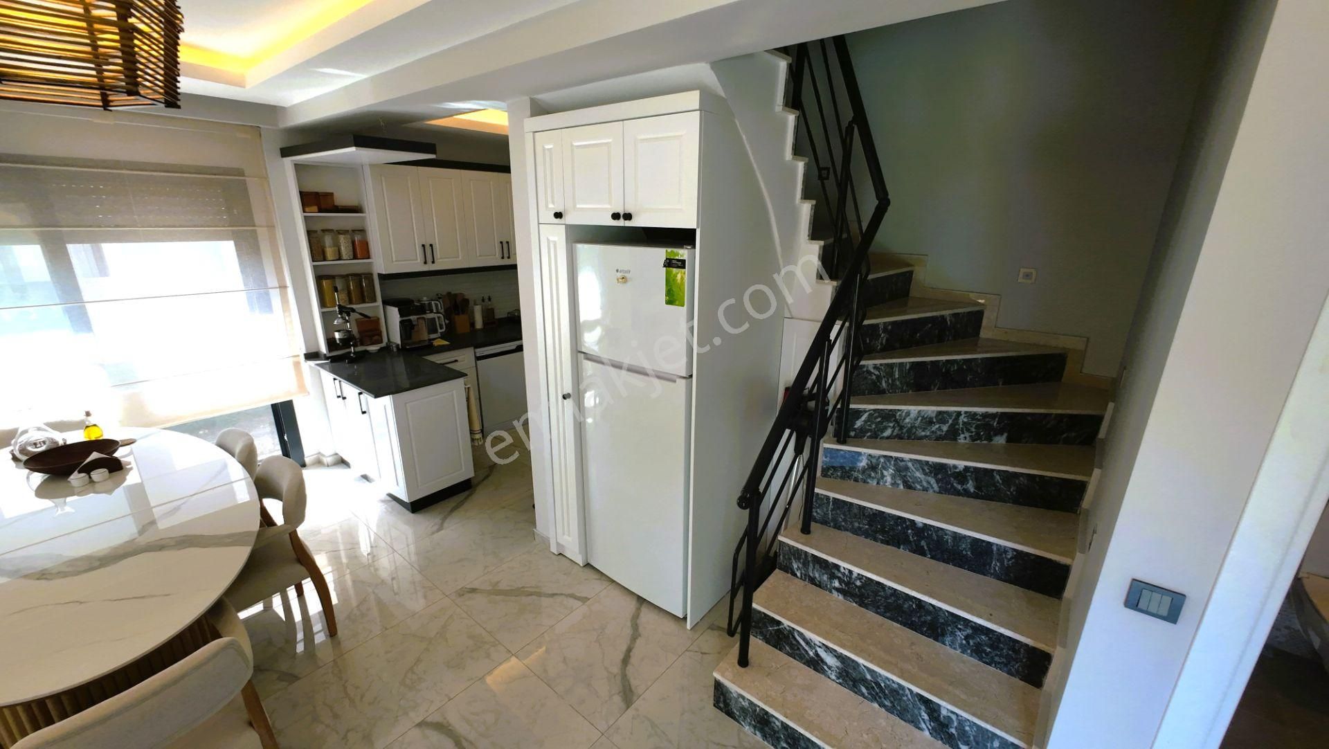 Urla Çeşmealtında Satılık Villa - Görsel 10