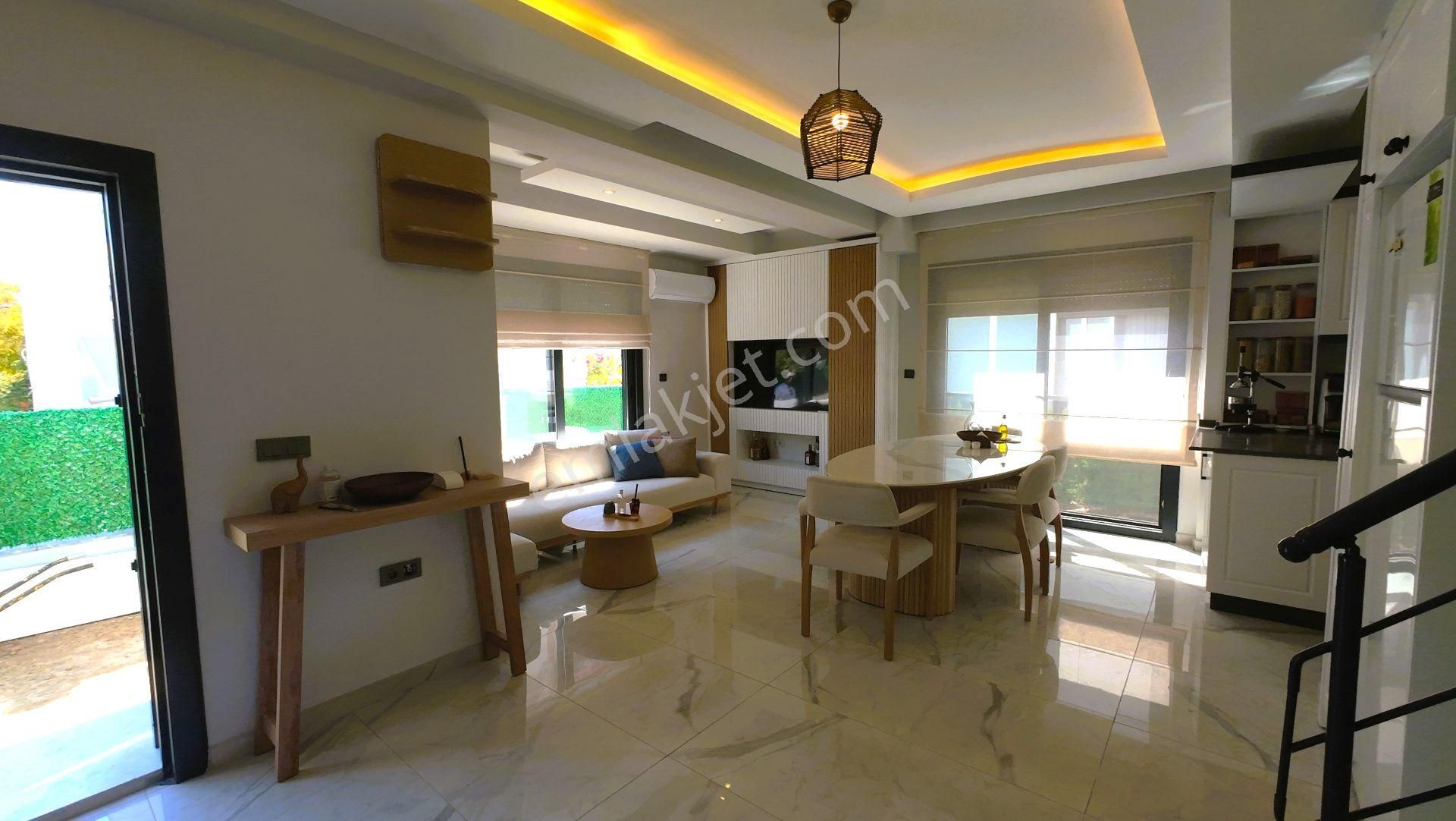 Urla Çeşmealtında Satılık Villa - Görsel 2