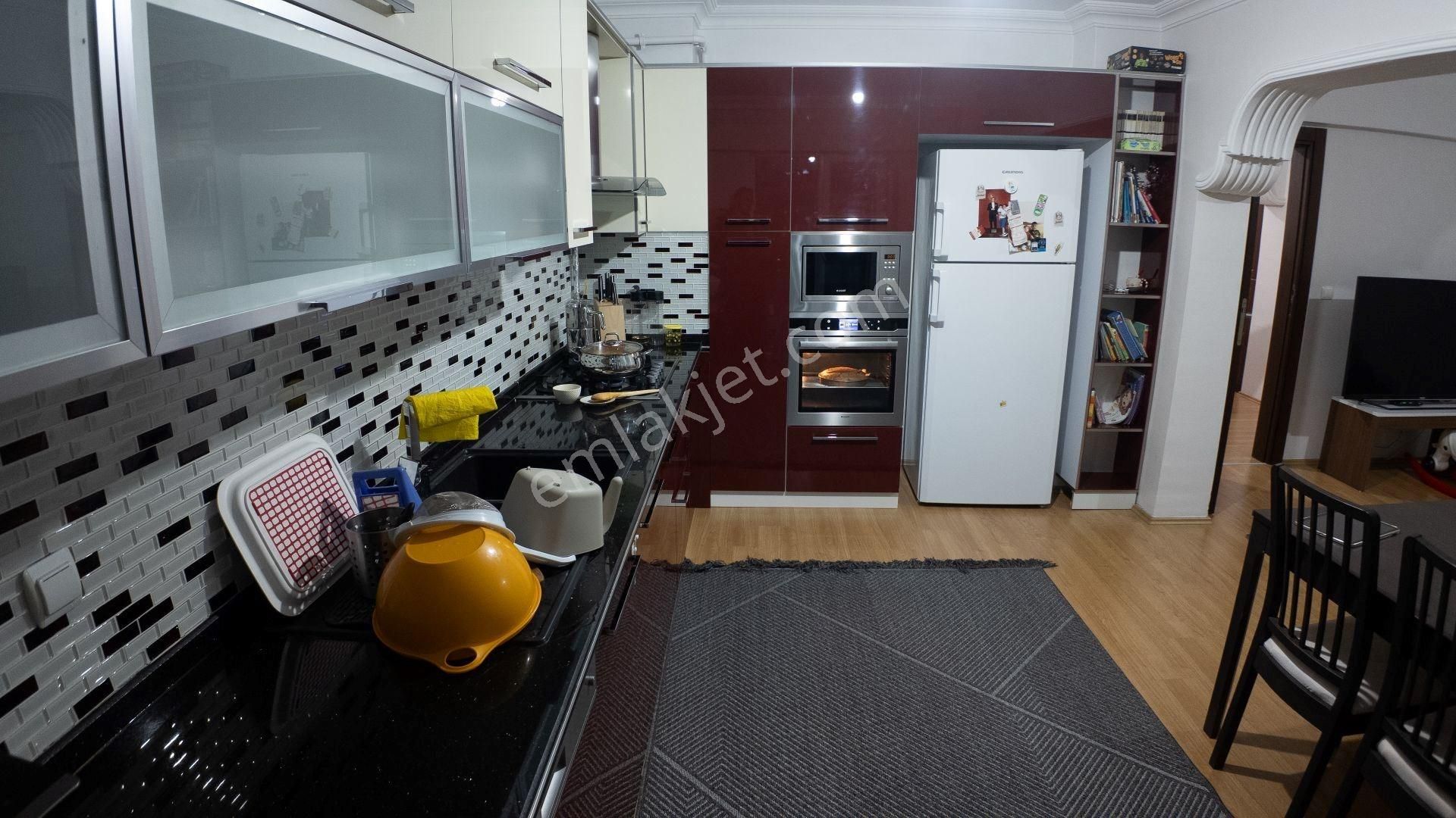 Altın Emlak Bolu Çarşı Temsilcilinden Borazanlar Mh.kiralık 3+1 Daire