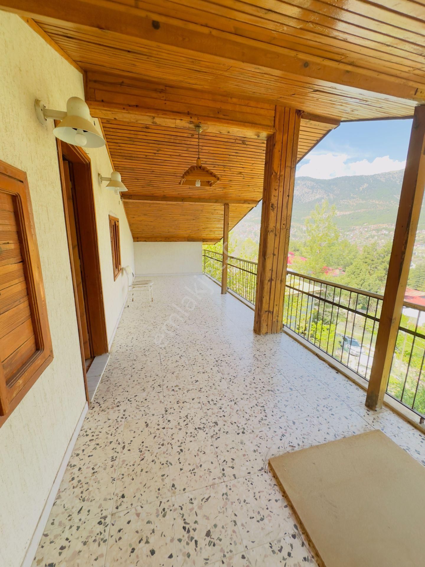 Bürücek Yaylası 463m2 Arsa İçinde 2.5 Katlı 8+1 Satılık Müstakil - Görsel 33