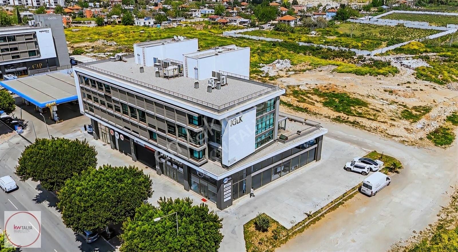 Termasos Blv Glk Plaza'da Katta 360 M2 Geniş Teraslı 4+1 Ofis