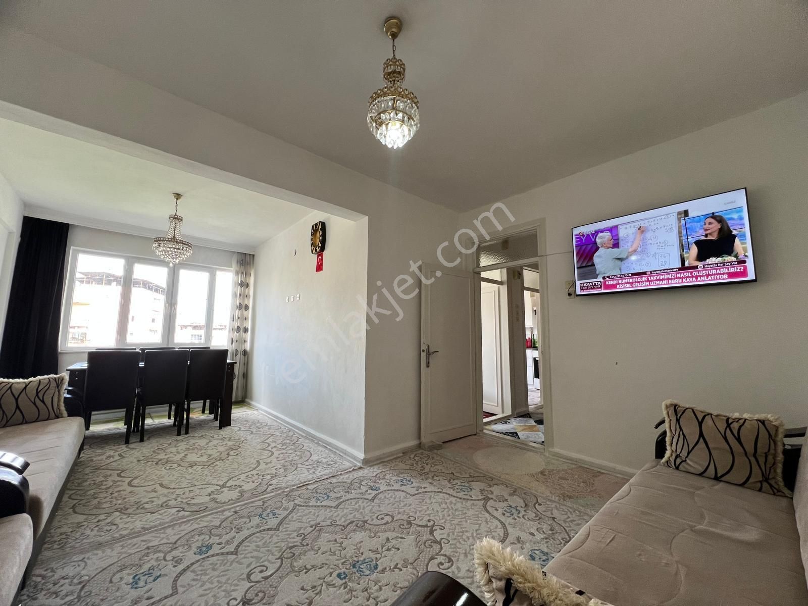 Nazilli🏡emlaktan-satılık Şirinevlerde 3+1 Doğalgazlı Arakat Eşyalı Daire