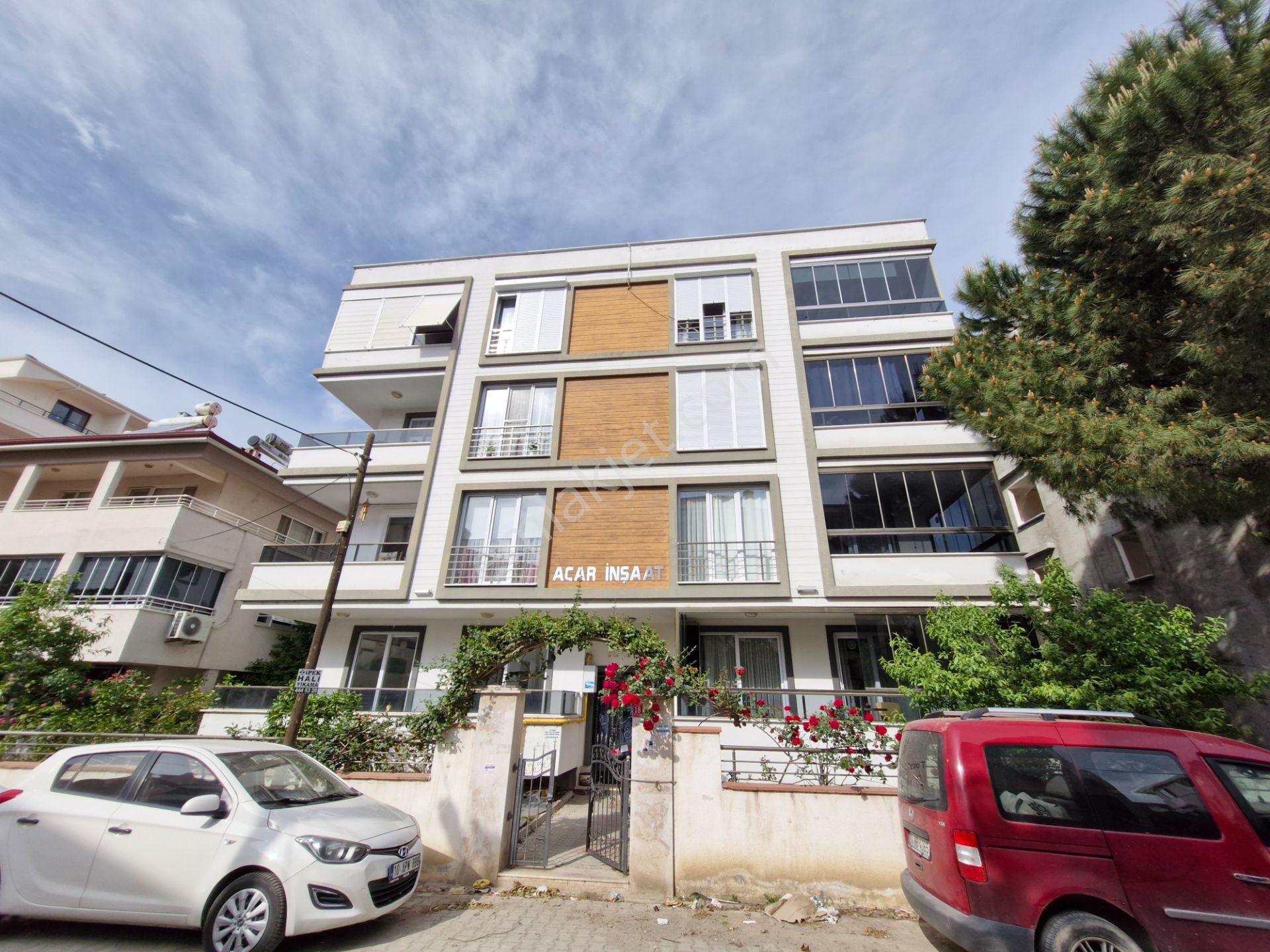 Cennetayağı'nda Dolğalgazlı Ebv. Banyolu Kiralık 2+1 Daire