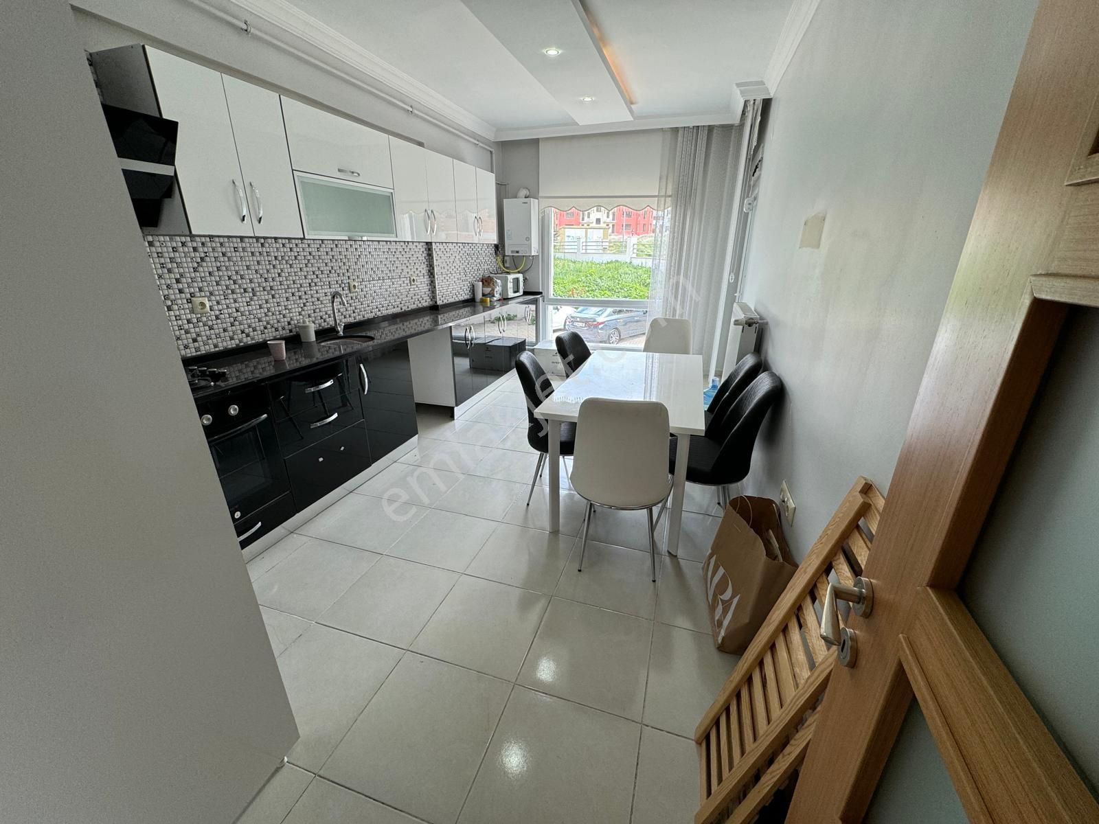 Batıkent Mahallesi Site İçi Bakımlı 3+1 Daire/bu-72