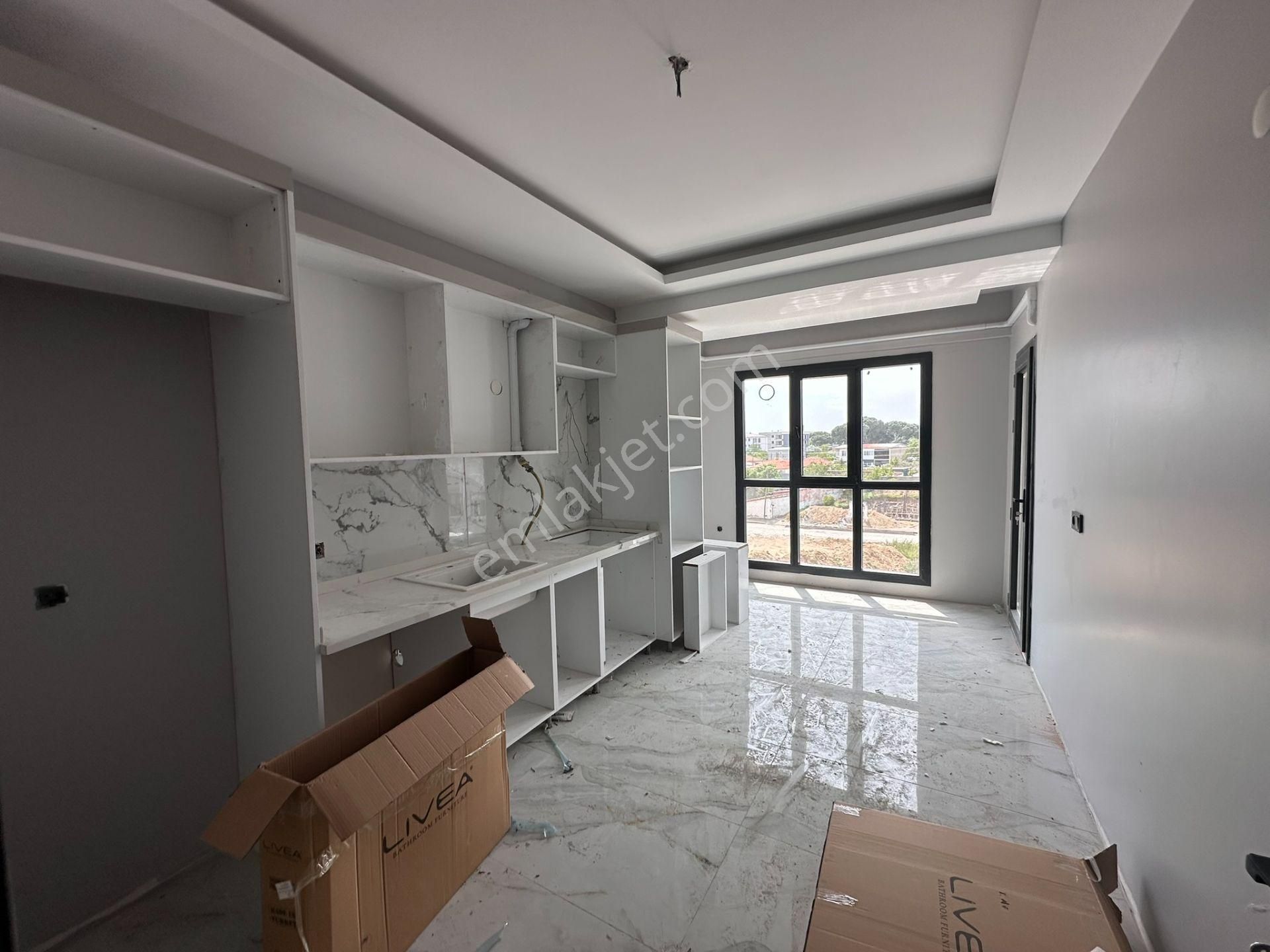 İzmir Bergama Atatürk Mah. Satılık 2+1 Ara Kat Daire