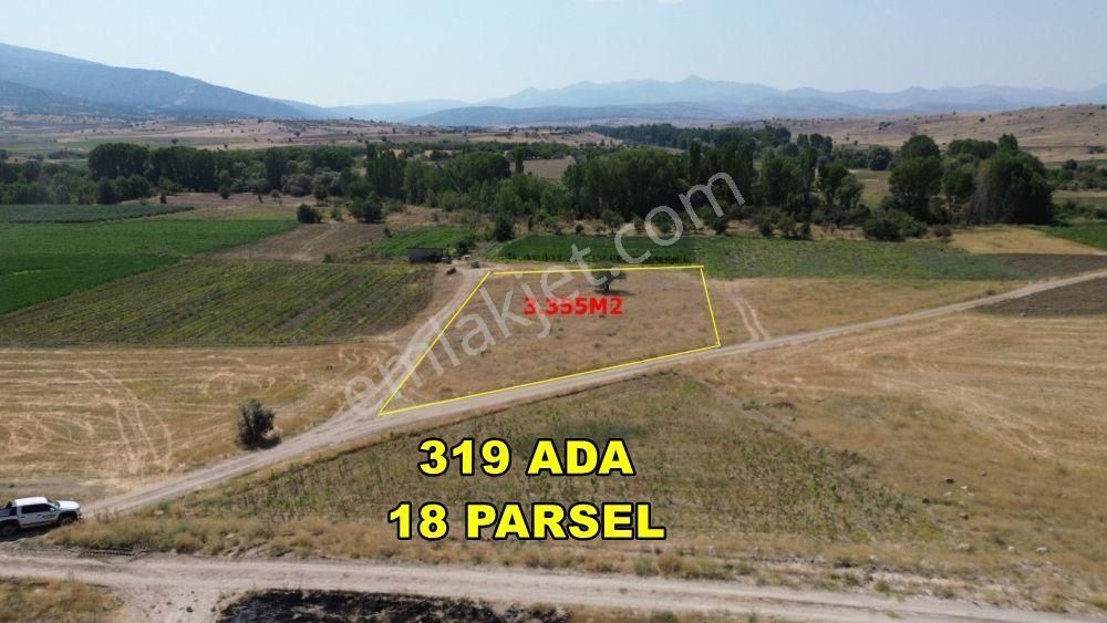 Konya / Akören / Tülce'de 3.355 M² Sulak Bahçelik Yapımına Tarıma Uygun Tarla