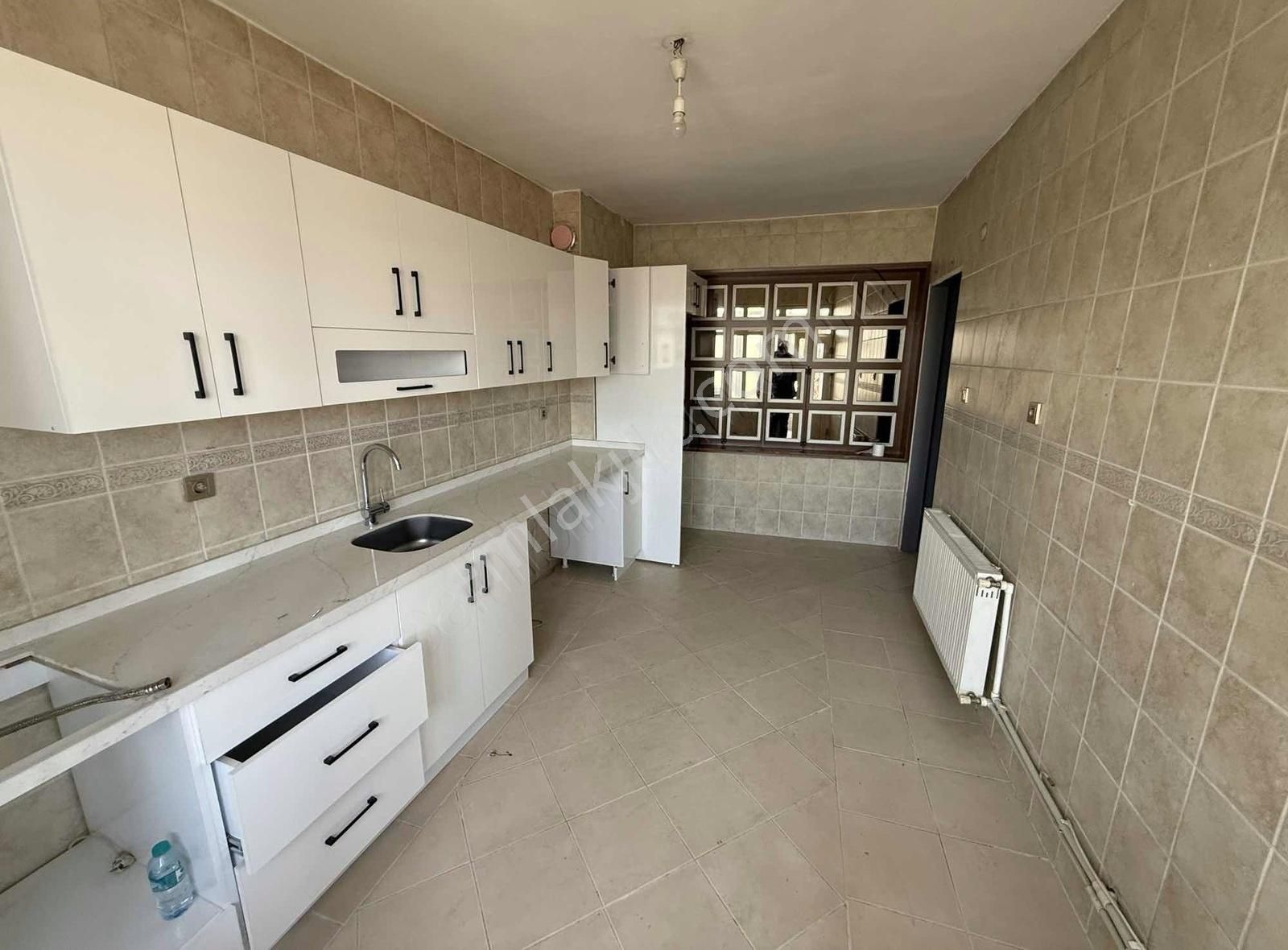 Aygün İnşaat ' Tan Merkezi Konumda Kiralık Daire