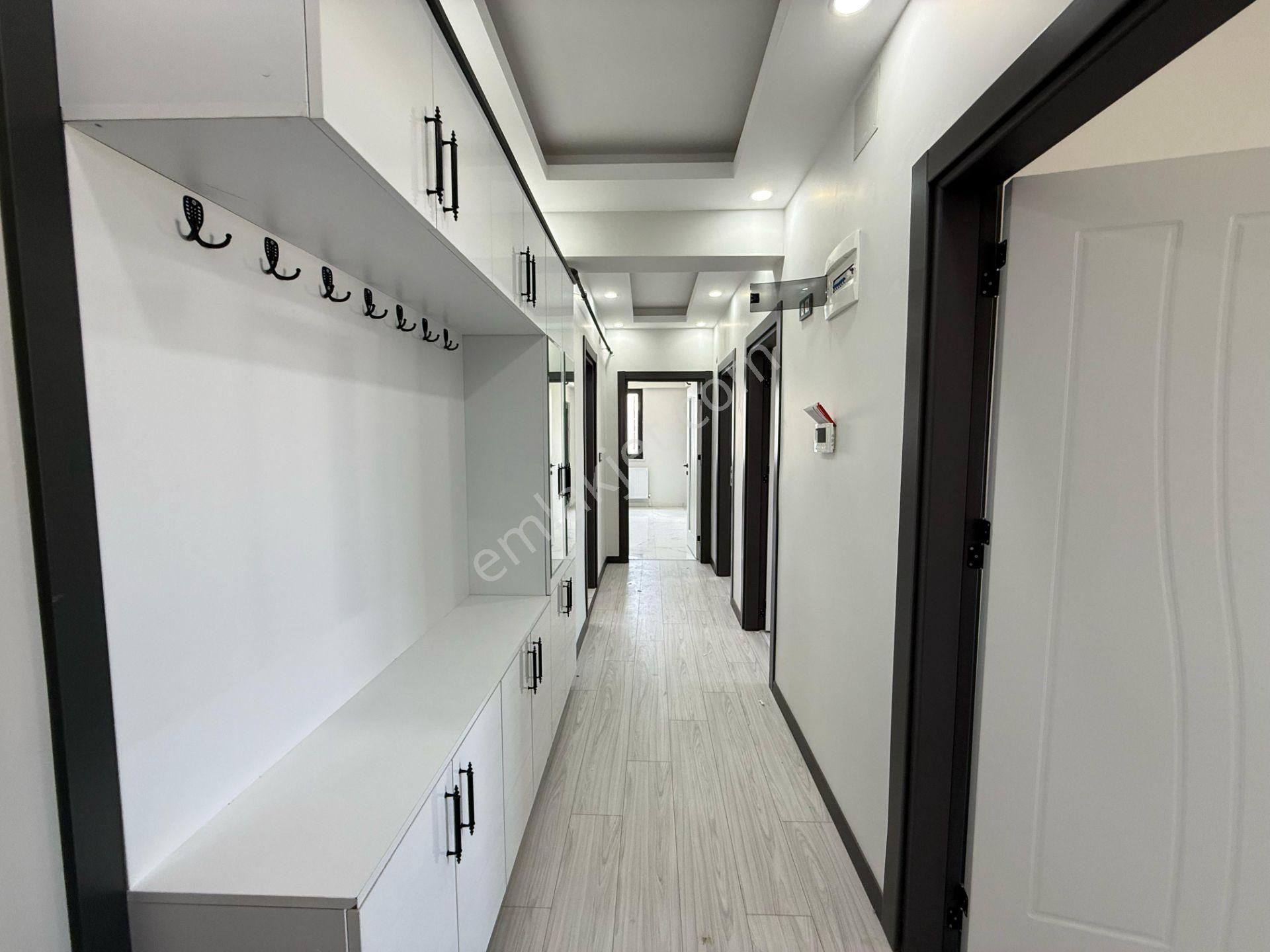 Kapaklı Vatan Mahallesi 135 M² Satılık 3+1 Araç Takaslı Daire