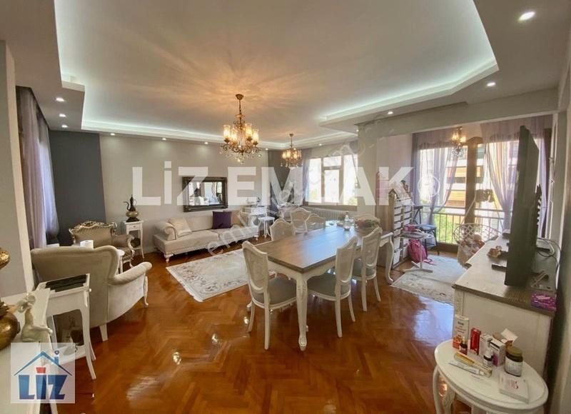 Kozzy Avm Yakınında Balkonlu 4+1 Satılık Daire